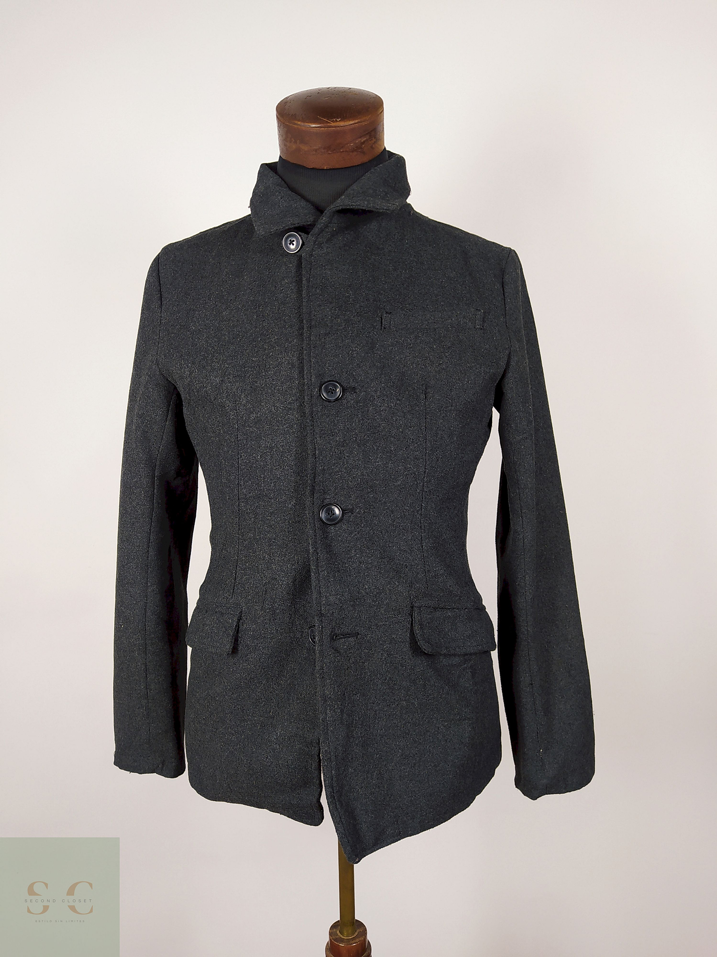 Abrigo Corto Plomo Talla S Beno Exclusive Label - AP268 1