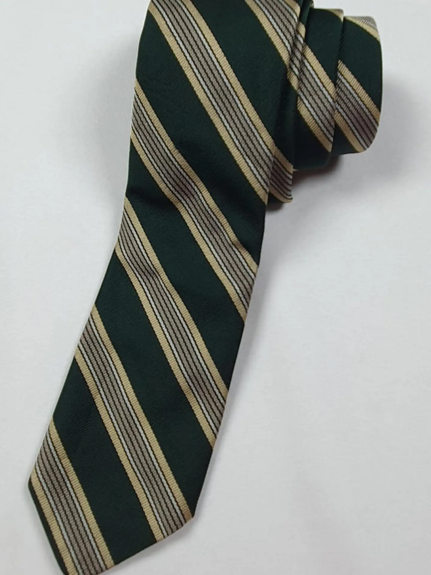 Corbata Vintage Sanger-Harris Rayas Verde Oliva 1