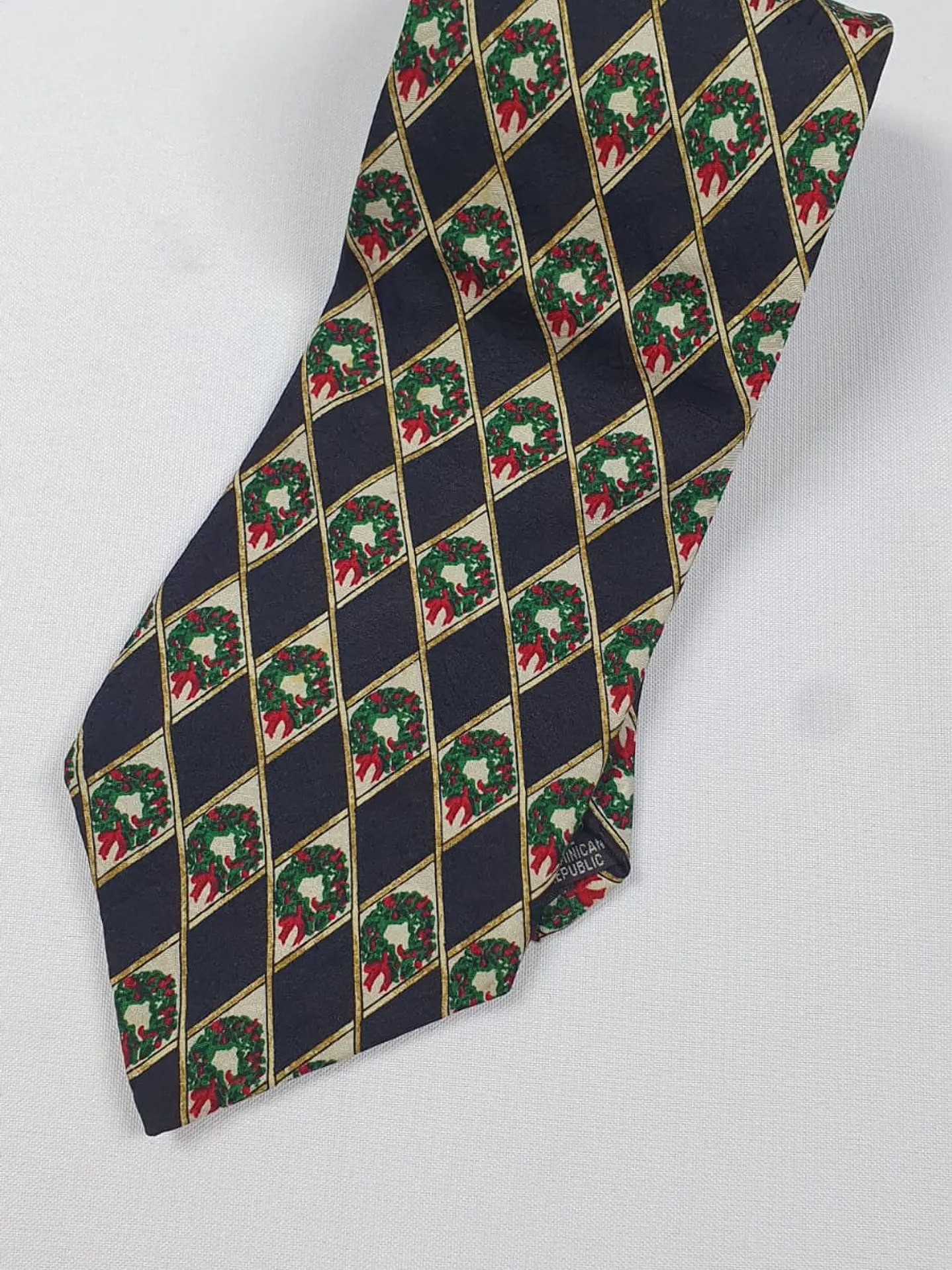 Corbata FN Seda diseño navideño – Hecha a mano 1