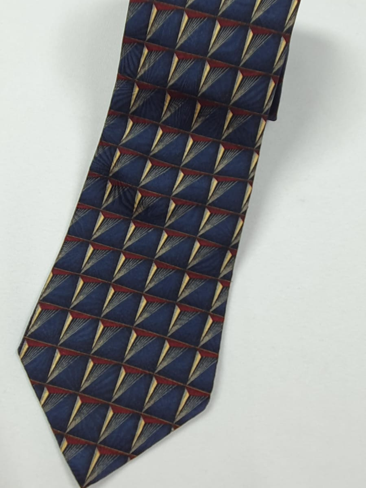 Corbata Bill Blass Black Label 100% seda – Diseño moderno en azul y rojo 1