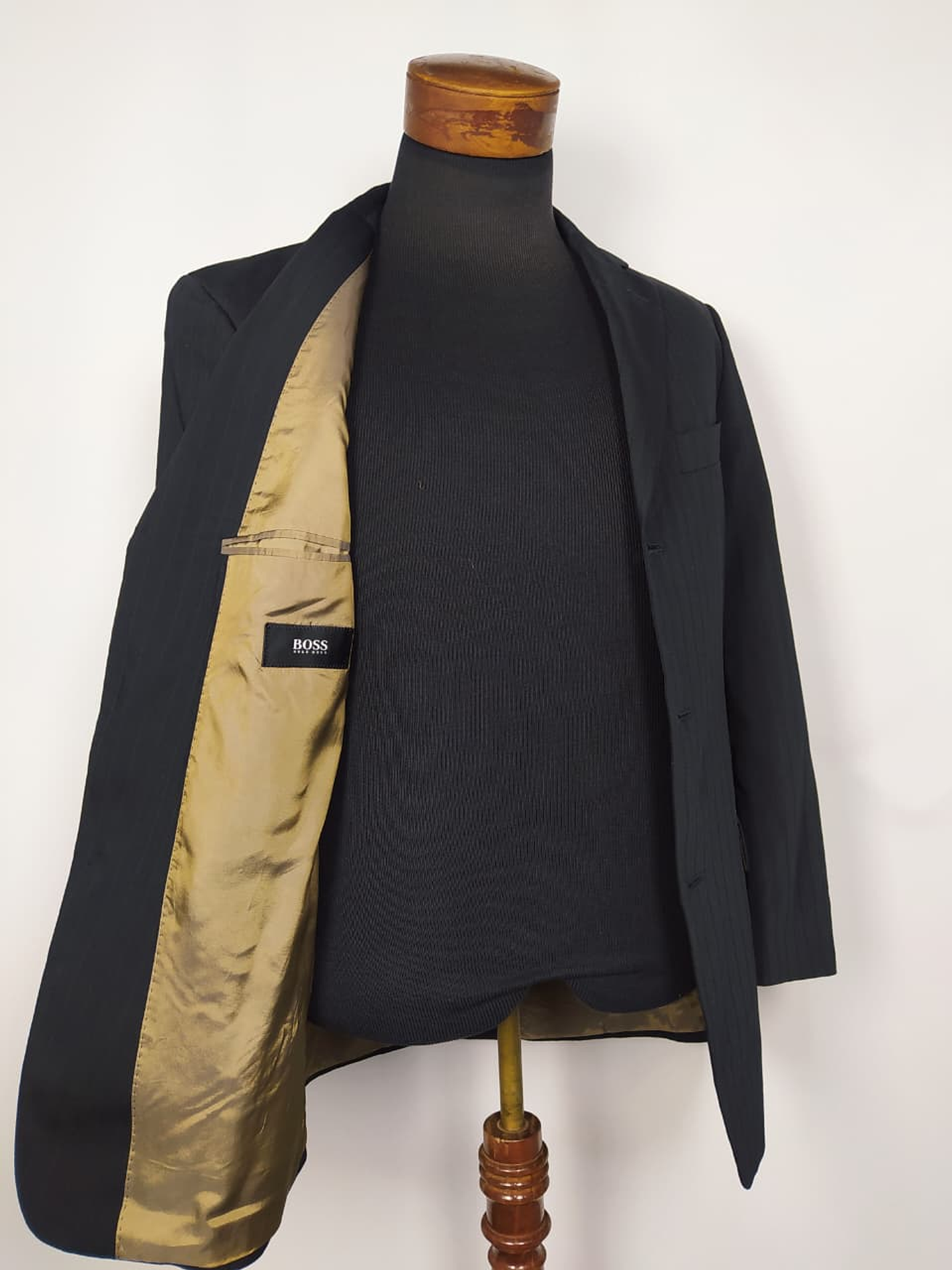 Blazer Hugo Boss negro raya diplomática TALLA SM 3