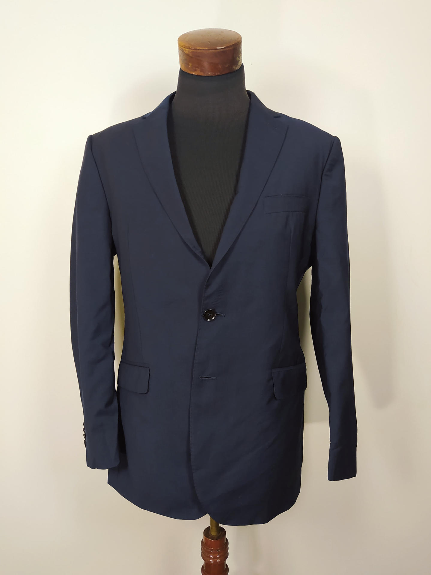 Blazer Cortefiel confeccionado en 100% lana – TALLA L 2