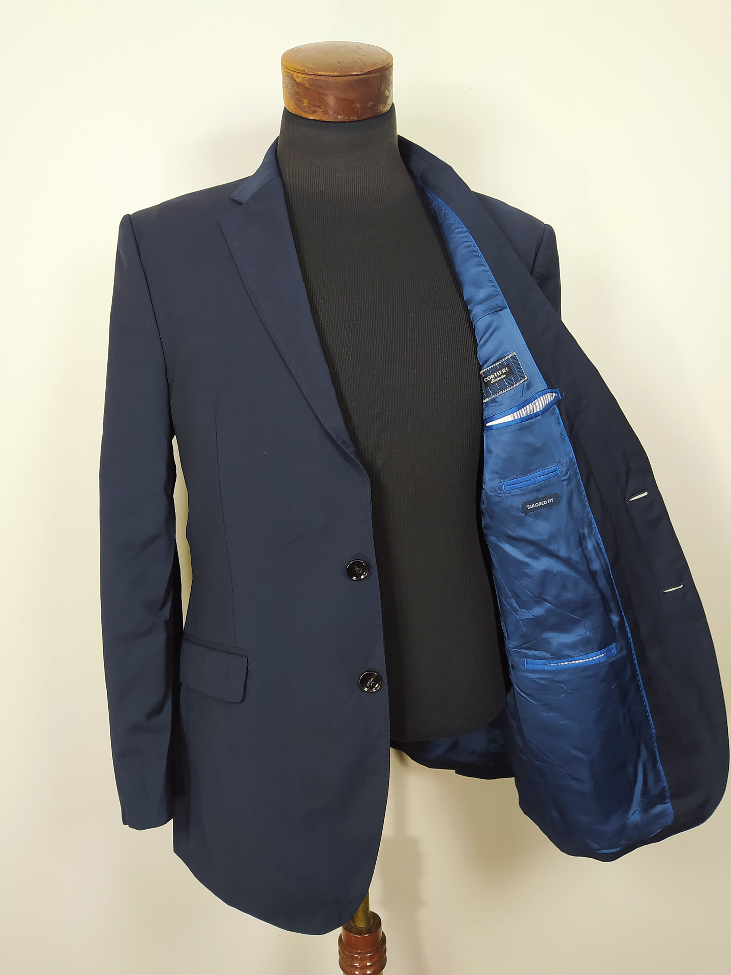 Blazer Cortefiel confeccionado en 100% lana – TALLA L 1