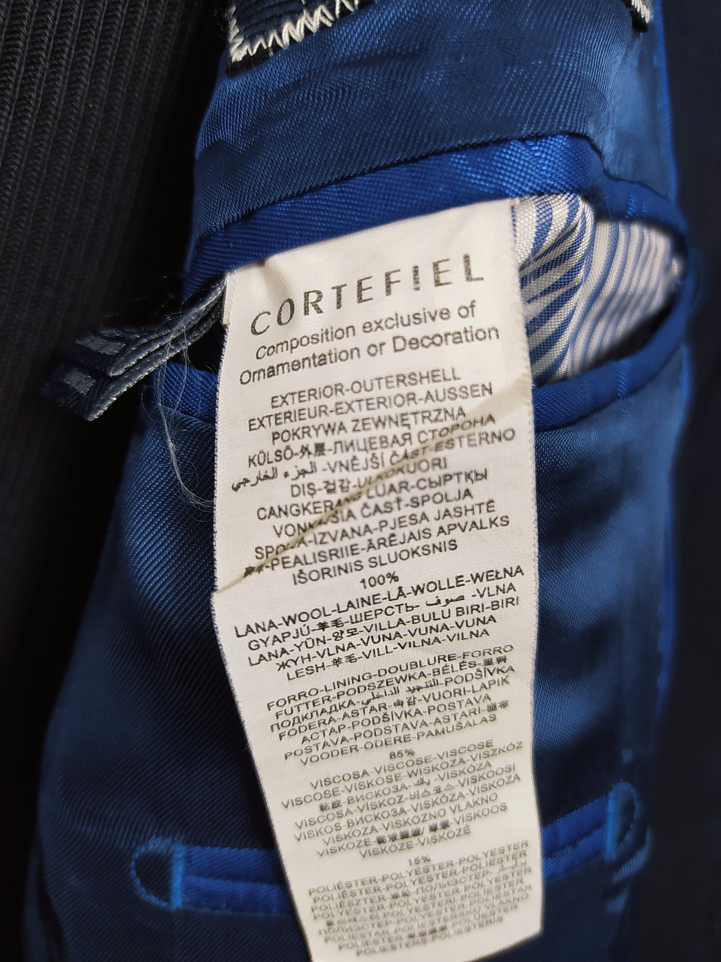 Blazer Cortefiel confeccionado en 100% lana – TALLA L 6