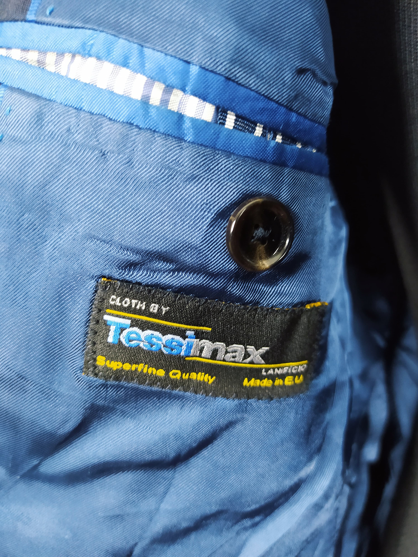 Blazer Cortefiel confeccionado en 100% lana – TALLA L 4