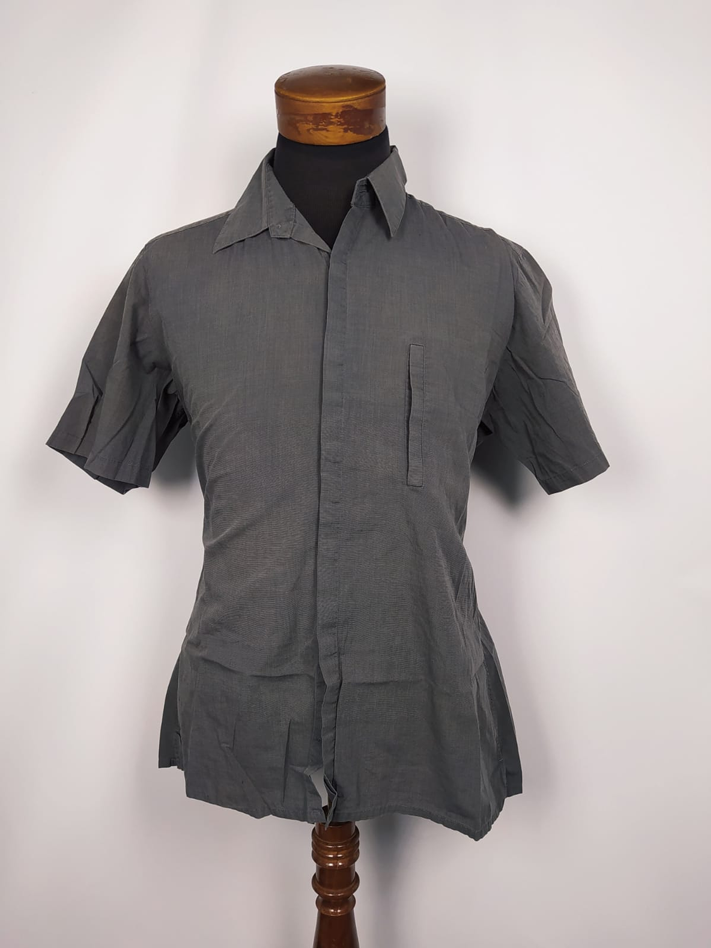 Camisa gris manga corta TALLA XL 1