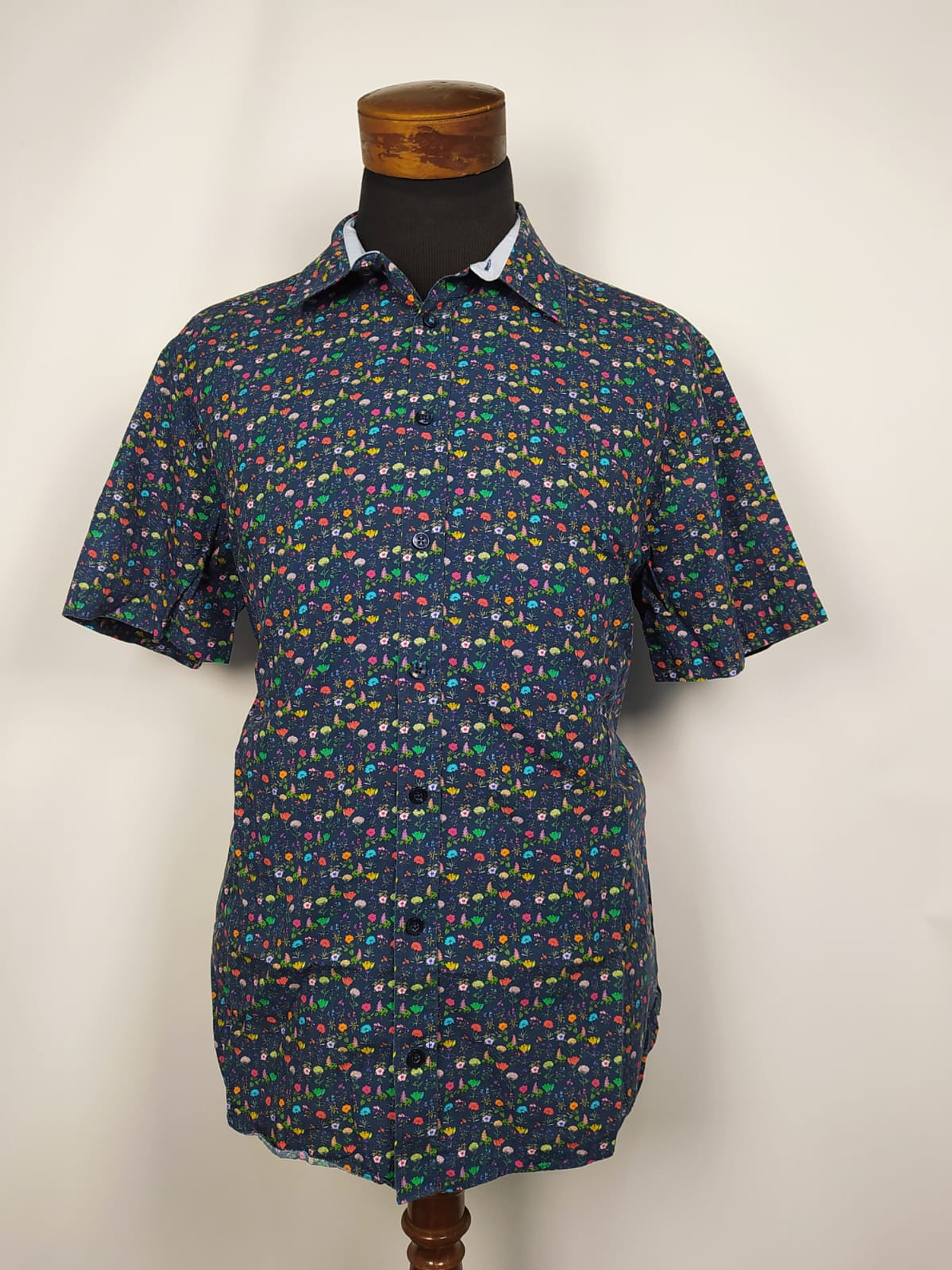 Camisa azul estampada floral TALLA L 1
