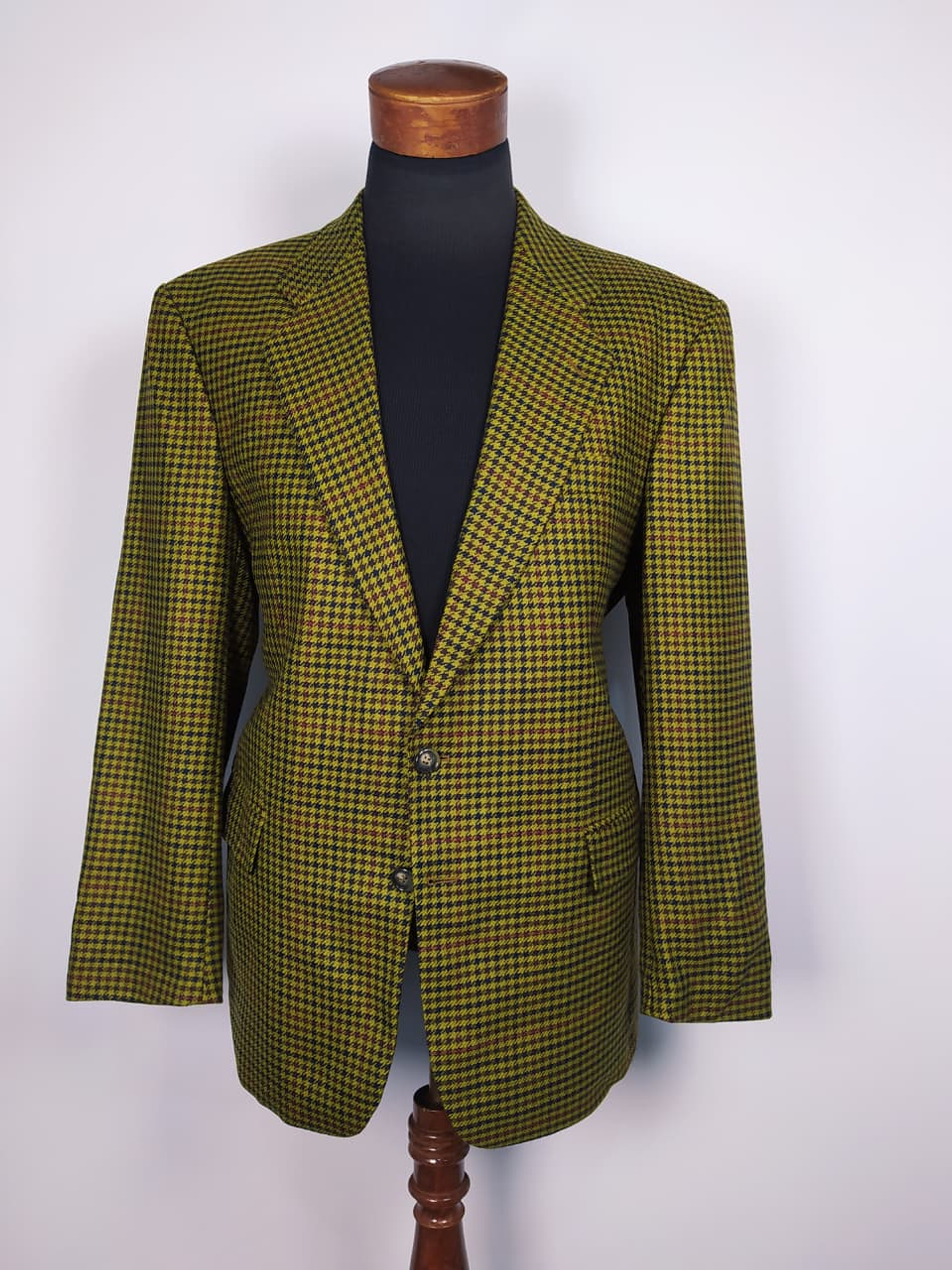 BLAZER LANA VIRGEN SCHULER – HOUNDSTOOTH MOSTAZA/OLIVA – TALLA L/XL – SASTRERÍA ALEMANA PREMIUM 1