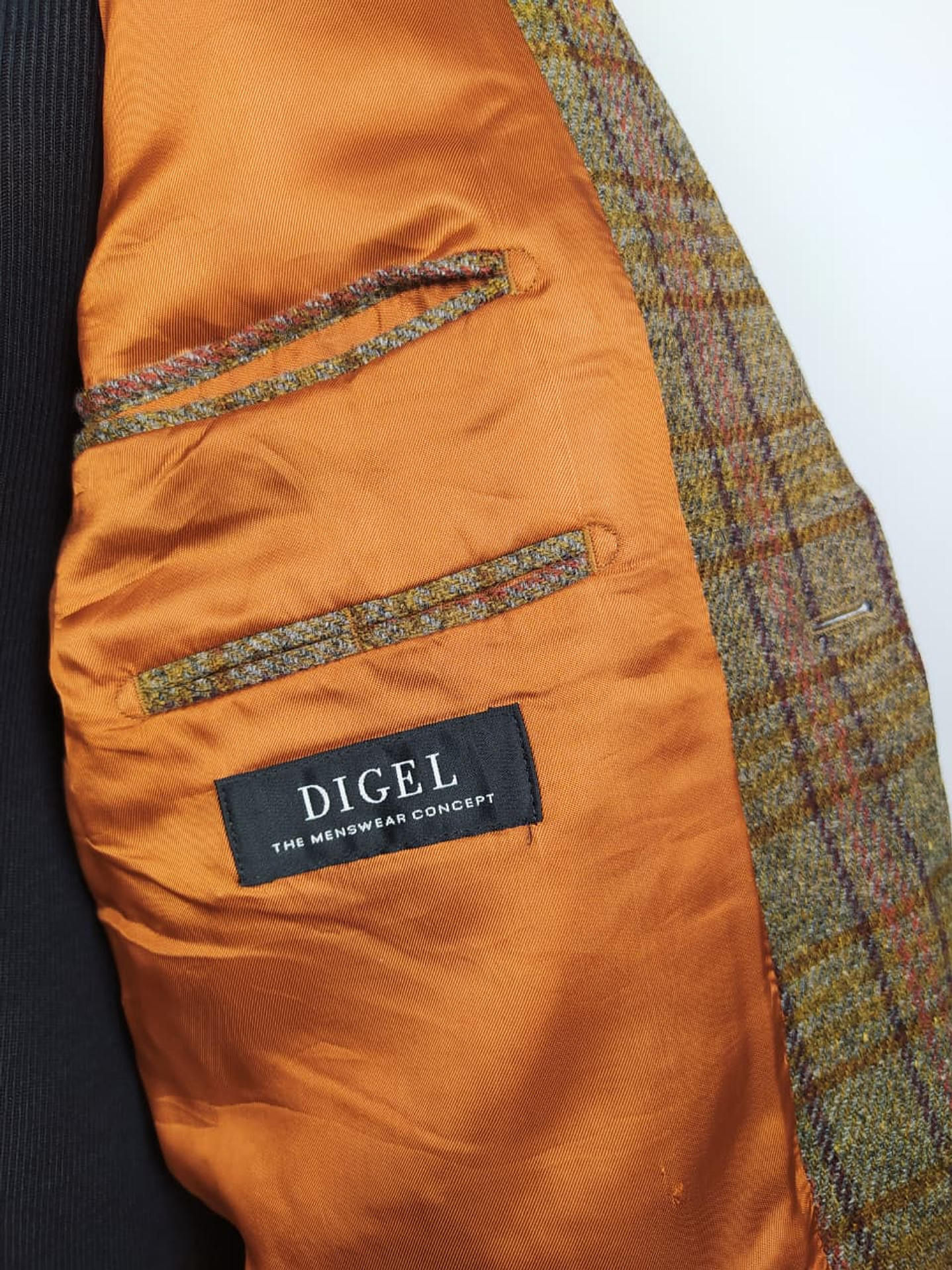 BLAZER DIGEL · LANA VIRGEN ITALIANA BOTTO GIUSEPPE · PATRÓN ESCOCÉS LUJO · TALLA L/XL 6