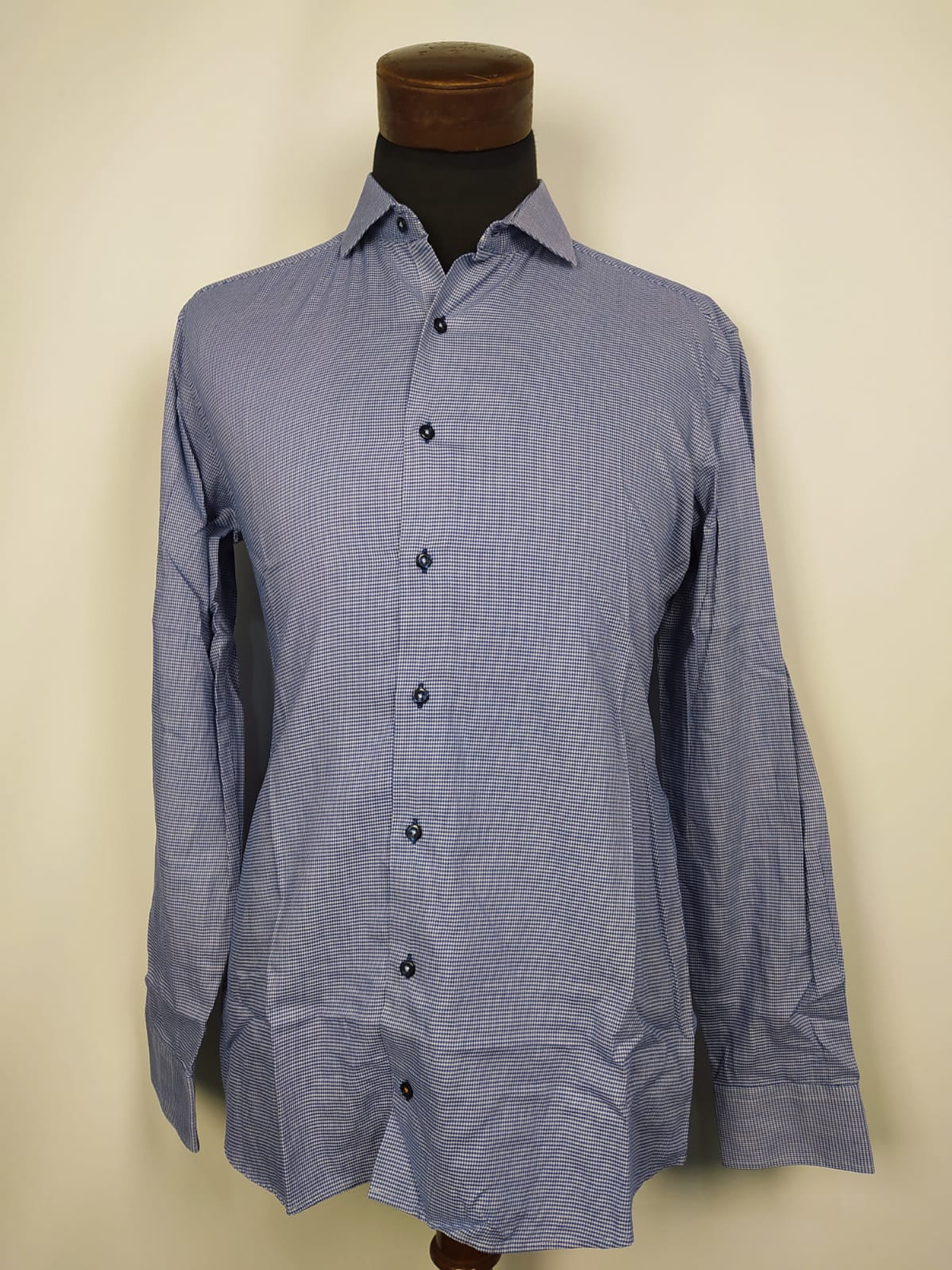 Camisa azul microcuadro TALLA M 1