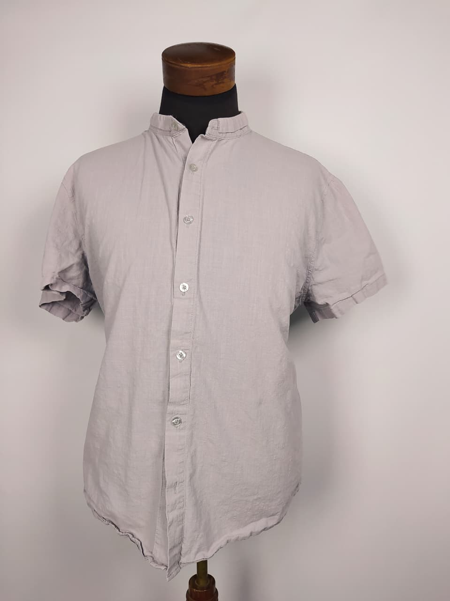 Camisa gris cuello mao TALLA XXL 1