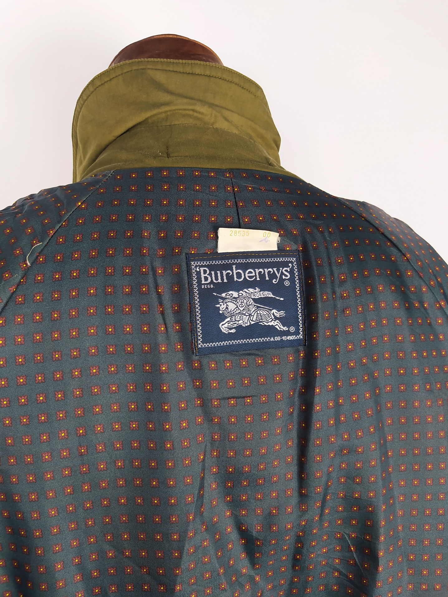 Gabardina Burberry Trench de colección verde TALLA XL  11