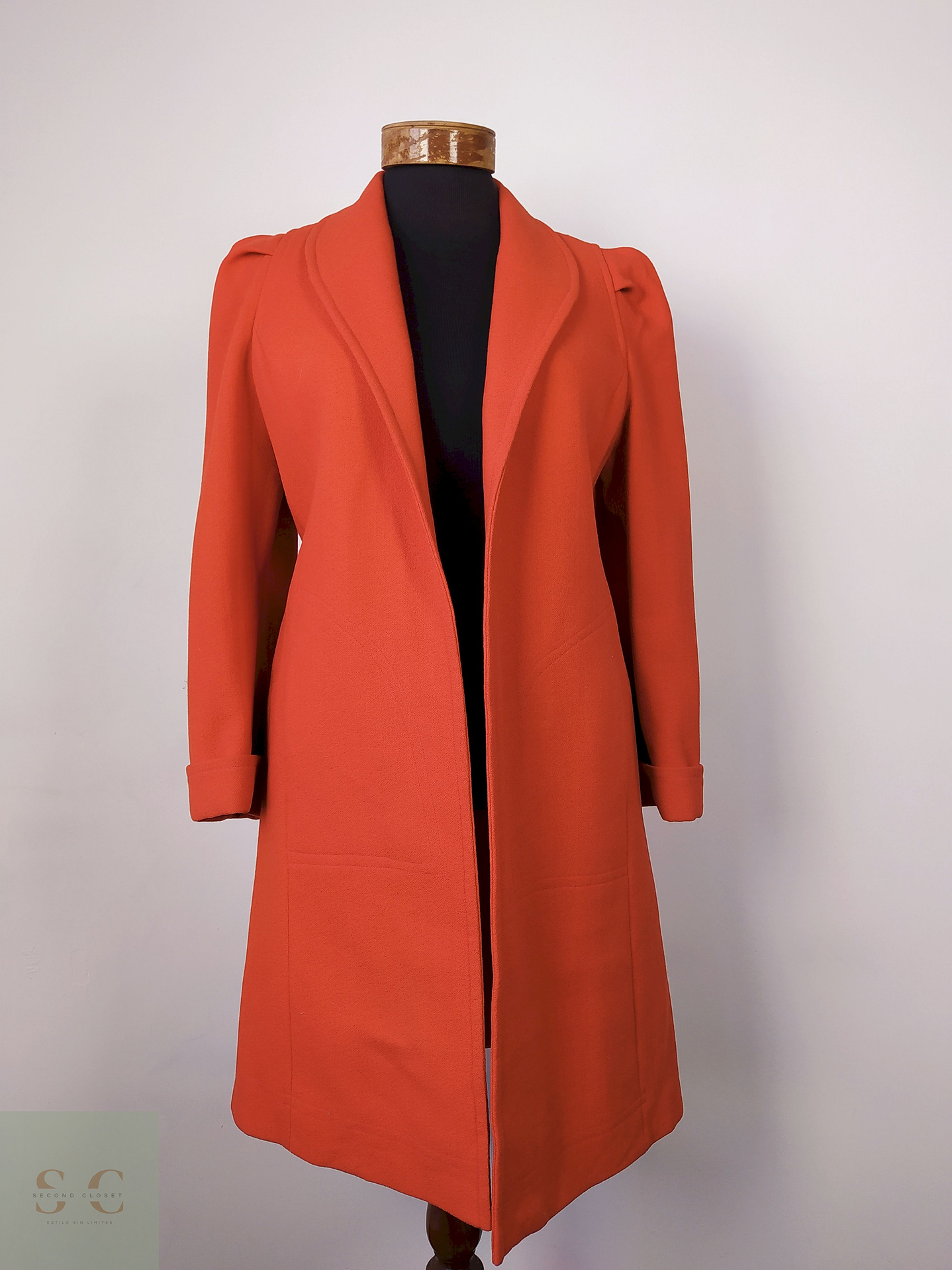 Abrigo Rojo MUJER Talla SM 4