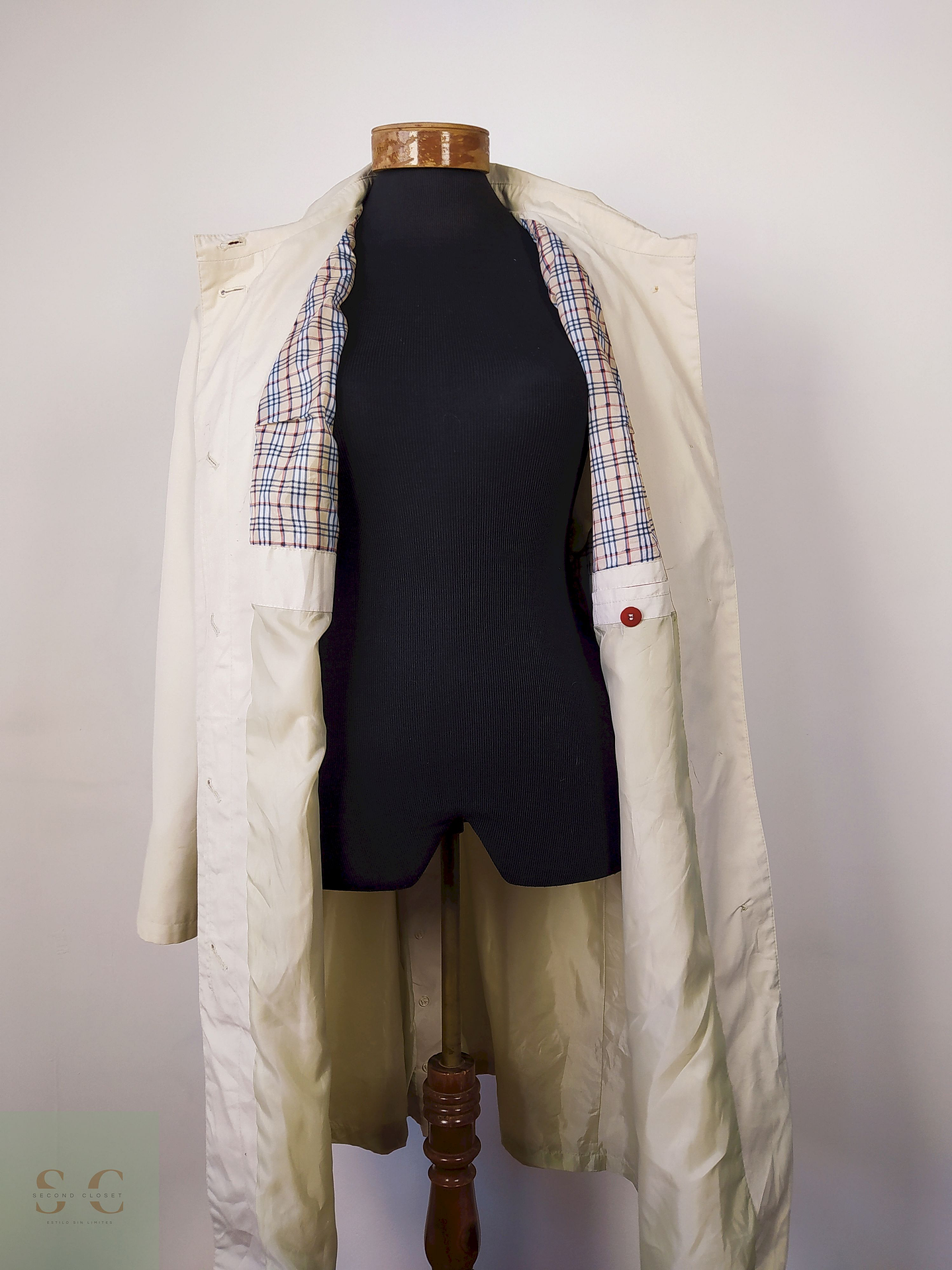 Barisal trench blanco hueso Talla L 4