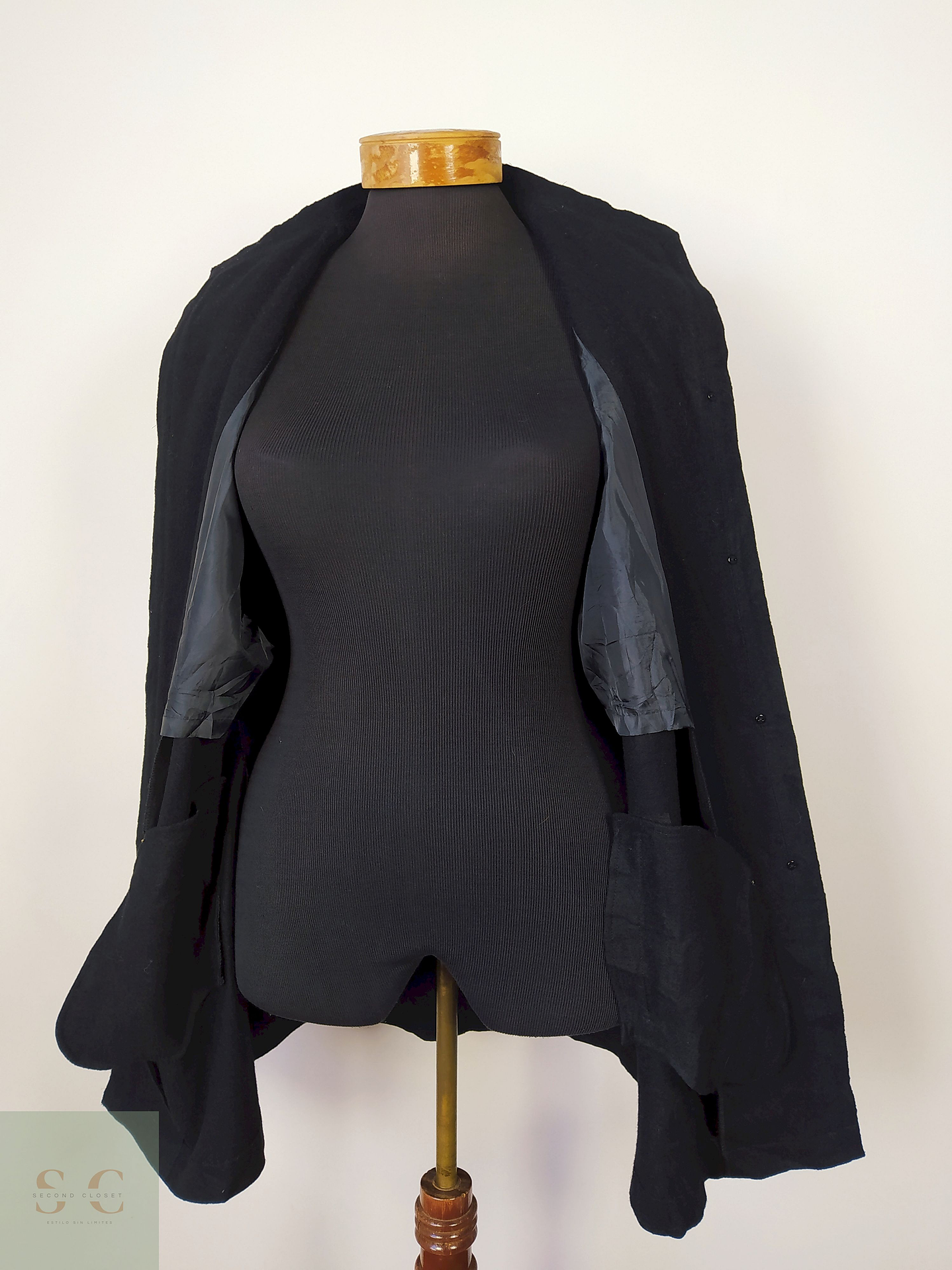 Chumandor abrigo ligero negro Talla XL 4