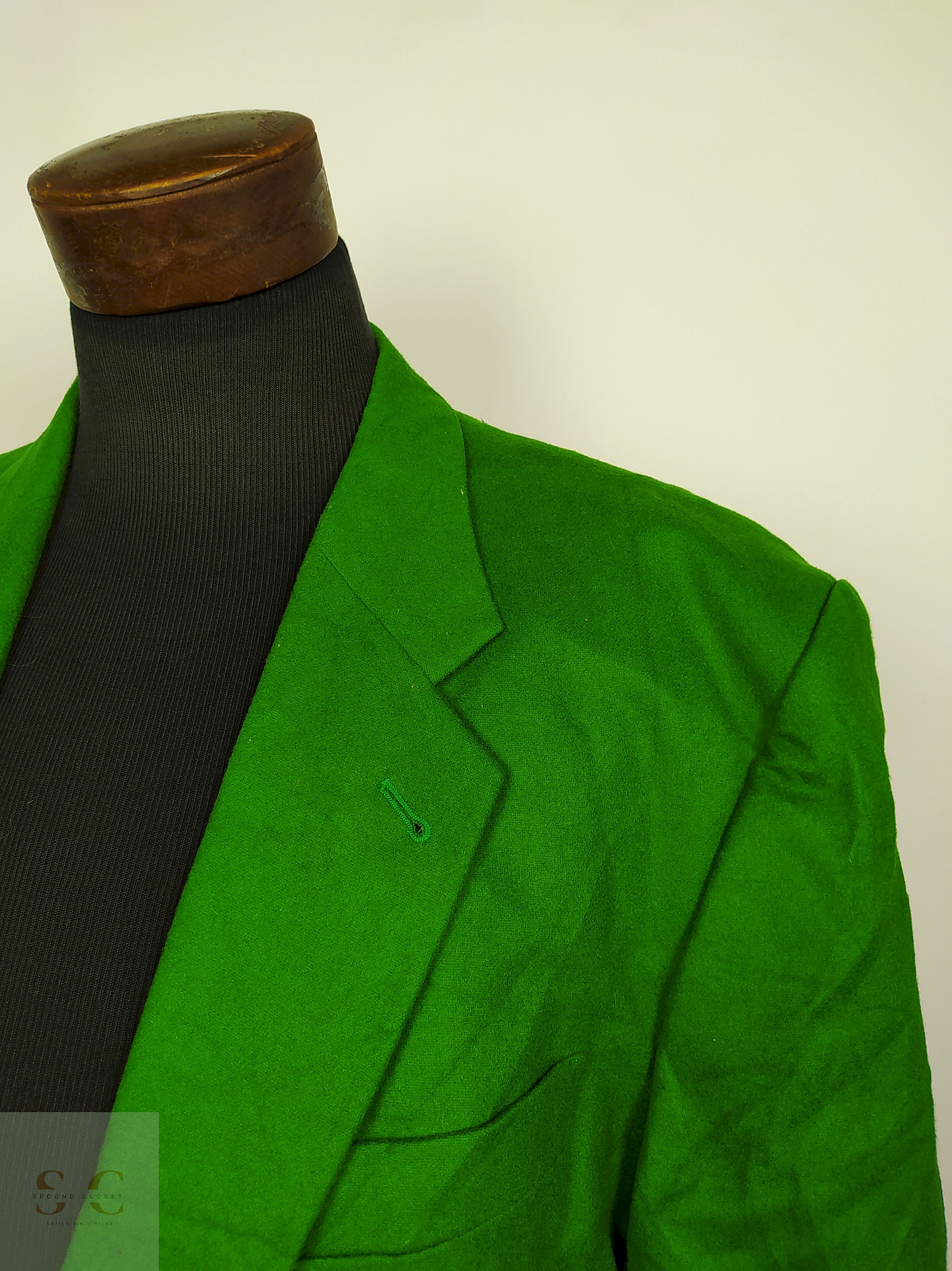 BLAZER VERDE LANA VIRGEN Y CASHMERE Talla XXL 2