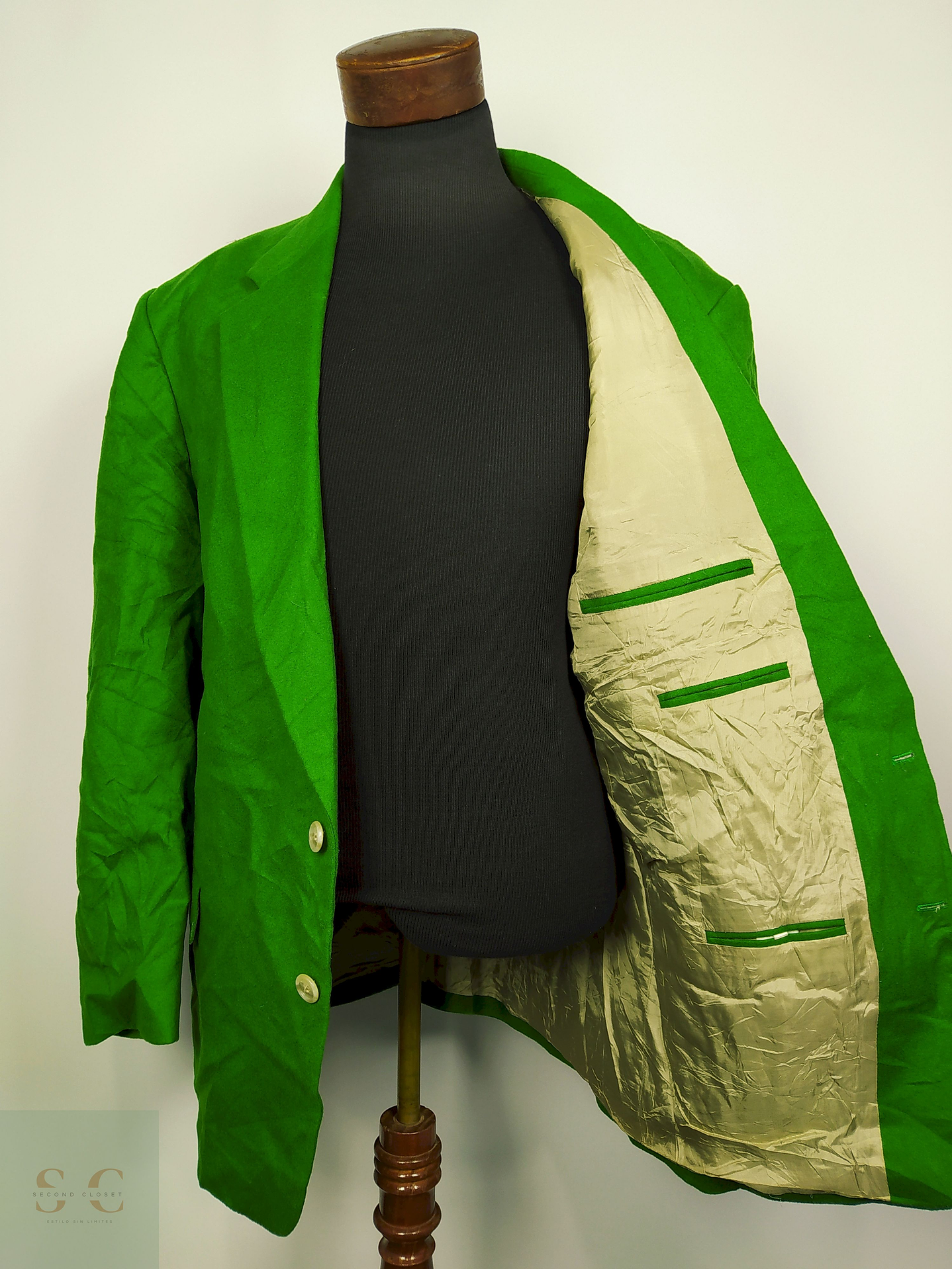 BLAZER VERDE LANA VIRGEN Y CASHMERE Talla XXL 3