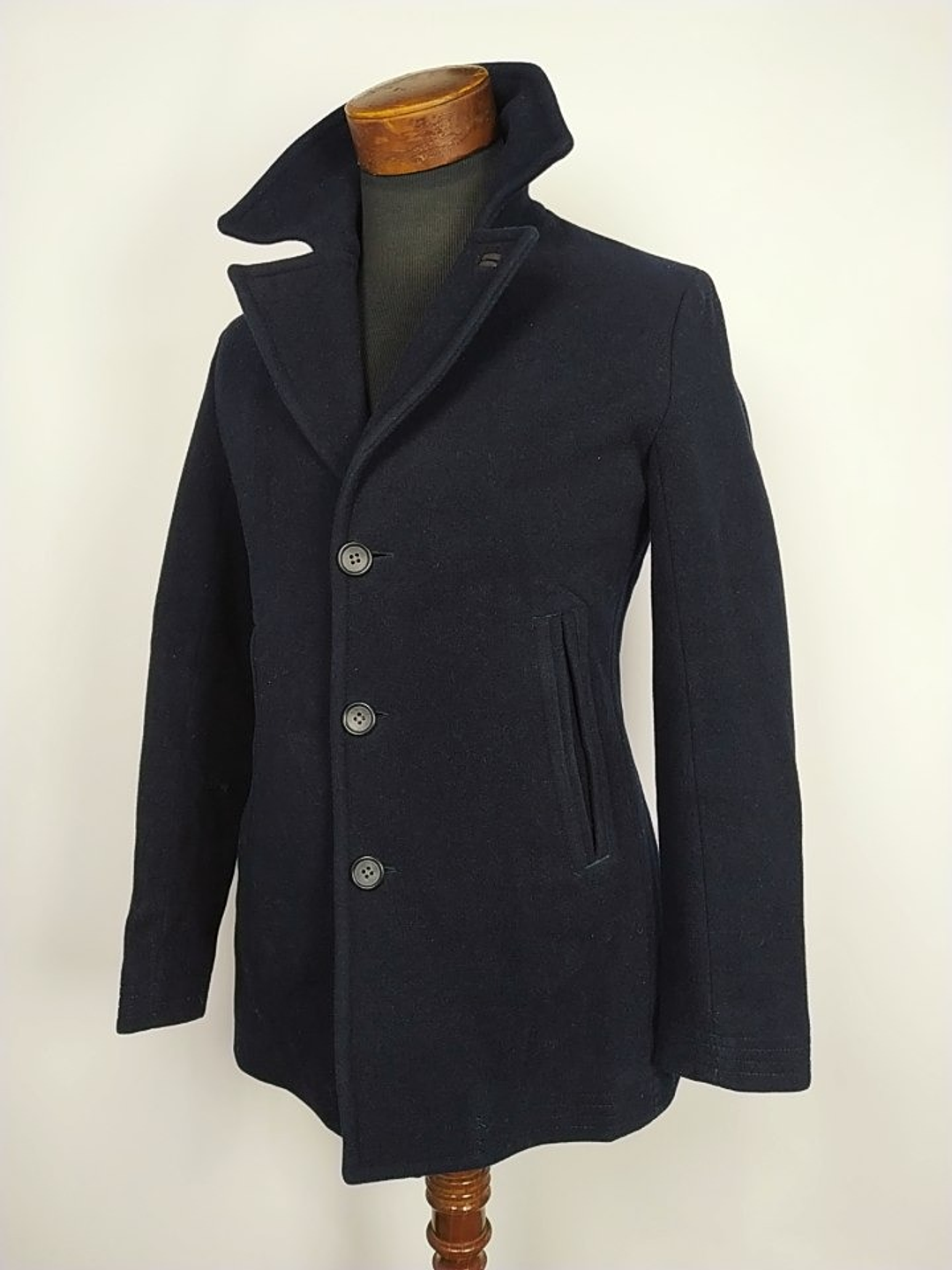 Abrigo United Arrows Tokyo  Talla S (Slim Fit)  100% Lana Virgen  2