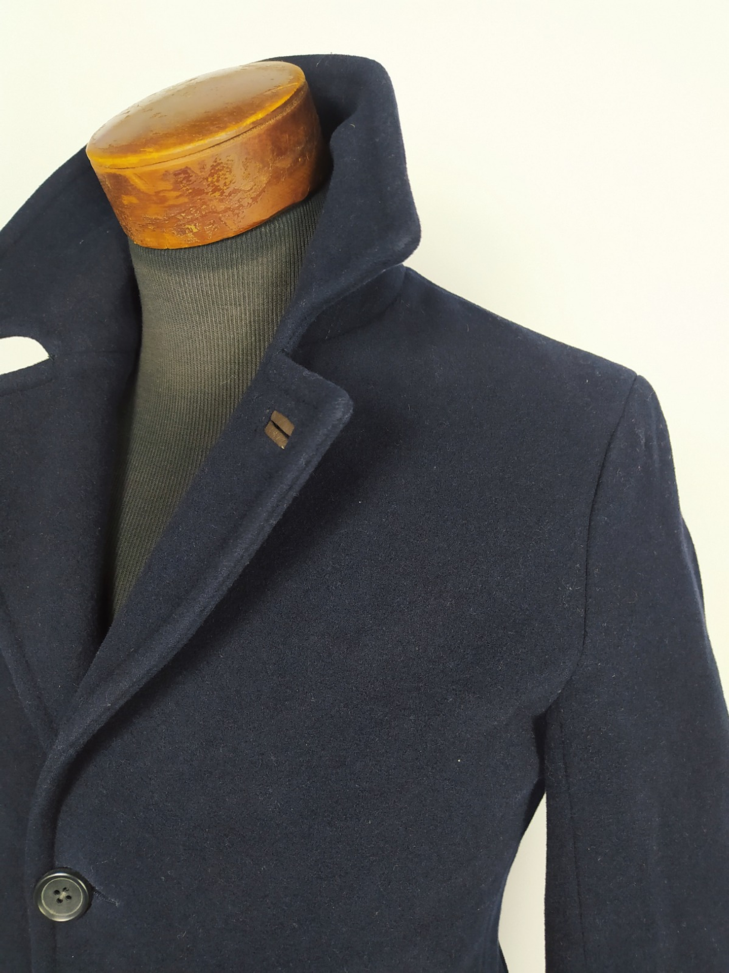 Abrigo United Arrows Tokyo  Talla S (Slim Fit)  100% Lana Virgen  6