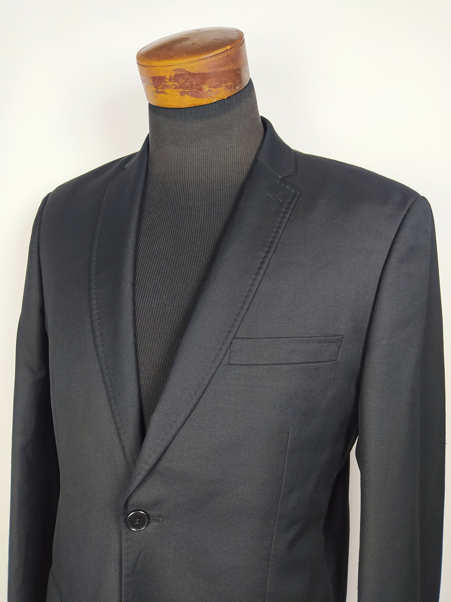 Blazer Batistini – Negro lana virgen – Talla M 2