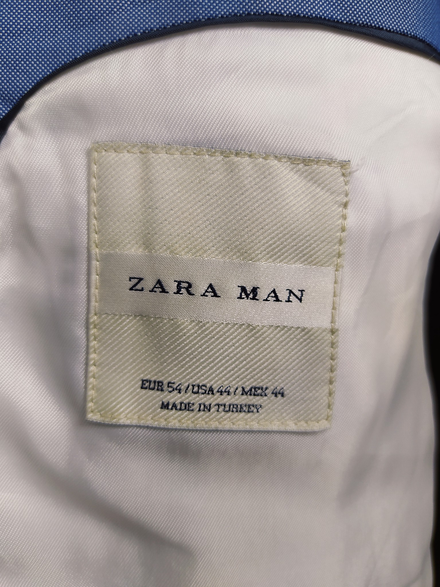 Blazer Zara Man – Celeste brillante estructurado – Talla ML 5