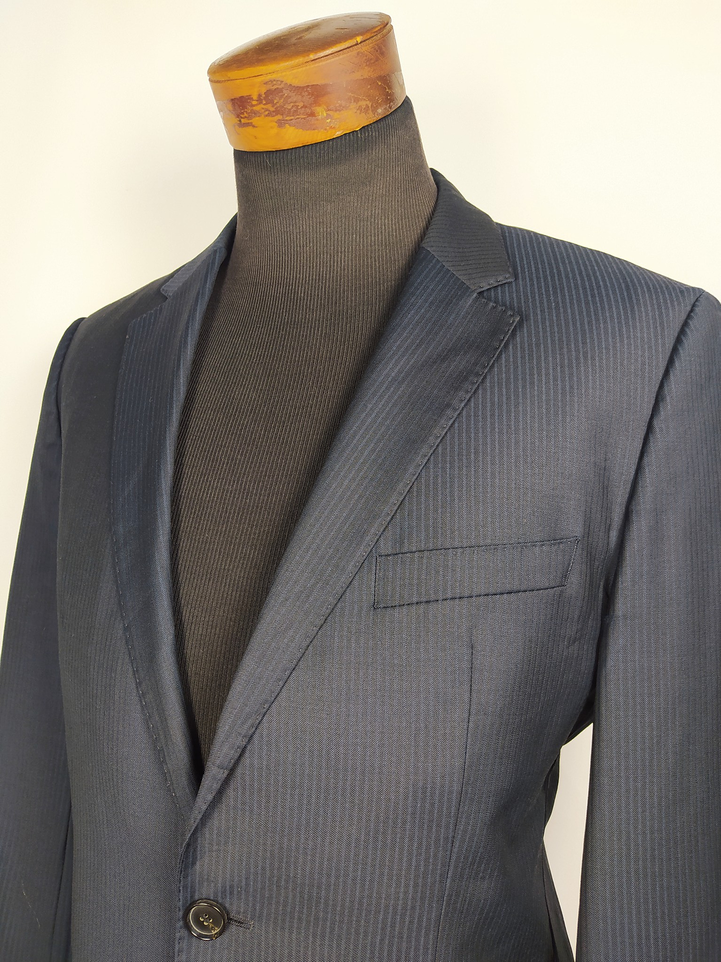 Blazer Hugo Boss – Rayas negro y azul – Talla M 6