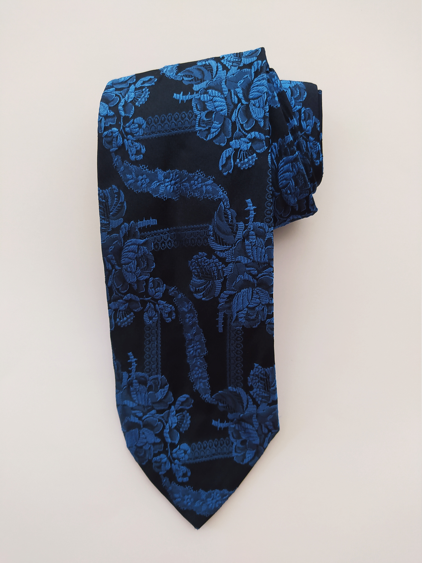 Corbata Christian Lacroix artística – Seda (Clásica) 1