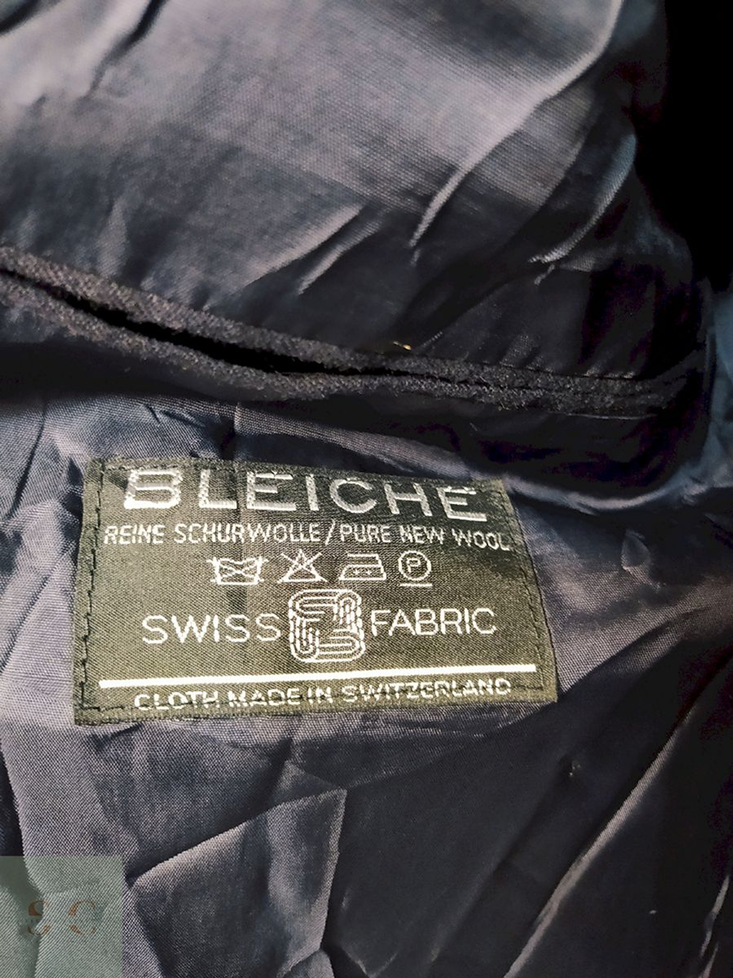 Blazer / Vestón Azul Botón Dorado – Lana Virgen – Talla L 2