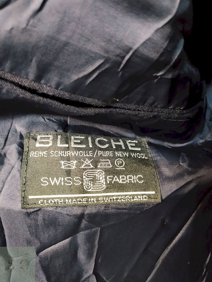 Blazer / Vestón Azul Botón Dorado – Lana Virgen – Talla L 2