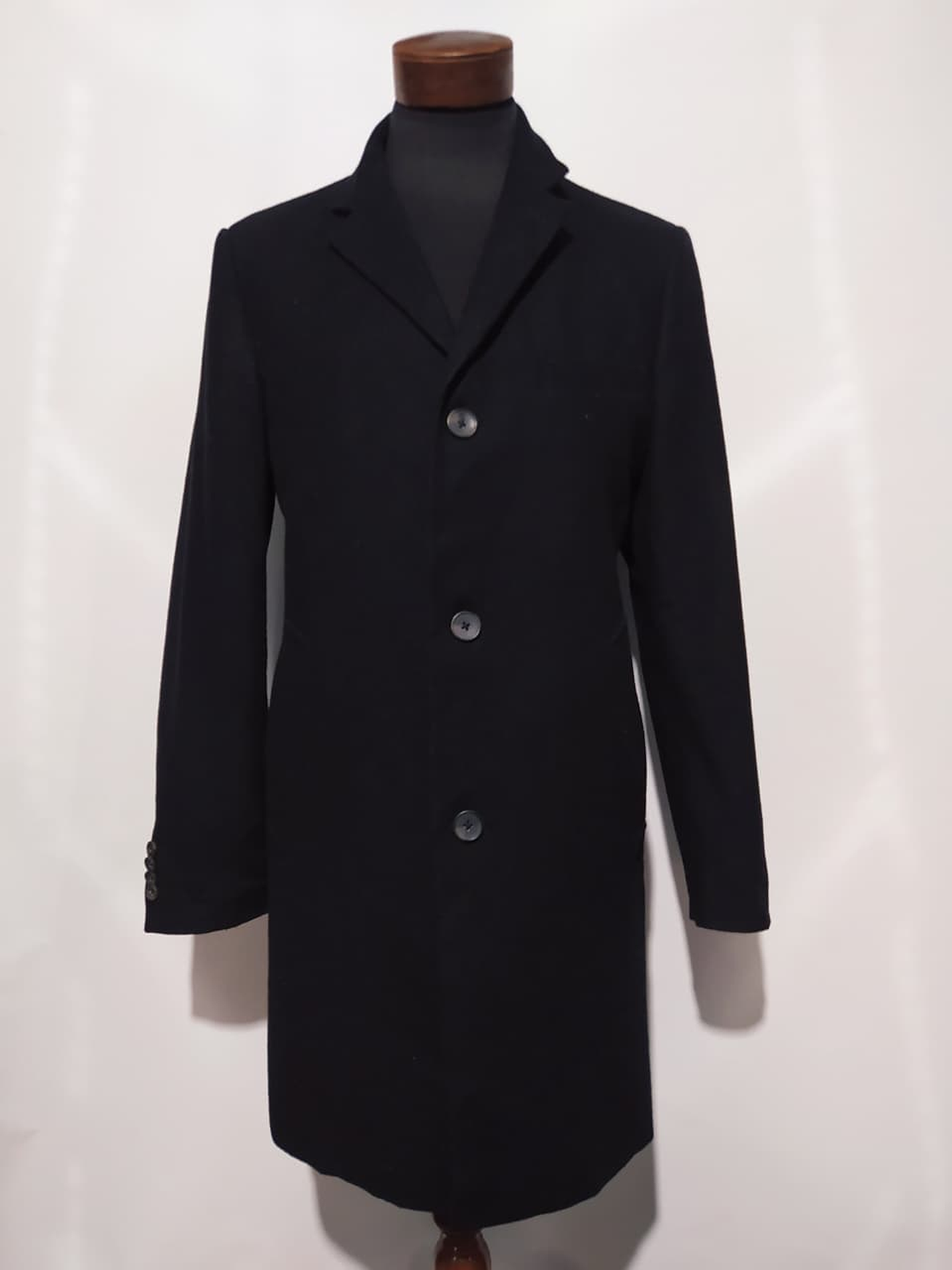 Abrigo Black clásico lana virgen TALLA M 2