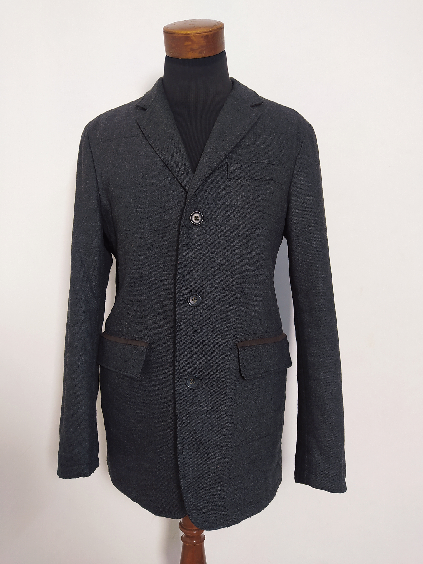 Blazer Bogner 100% Lana Virgen con Detalles en Cuero – Talla 48/50 (118 cm Pecho) 4