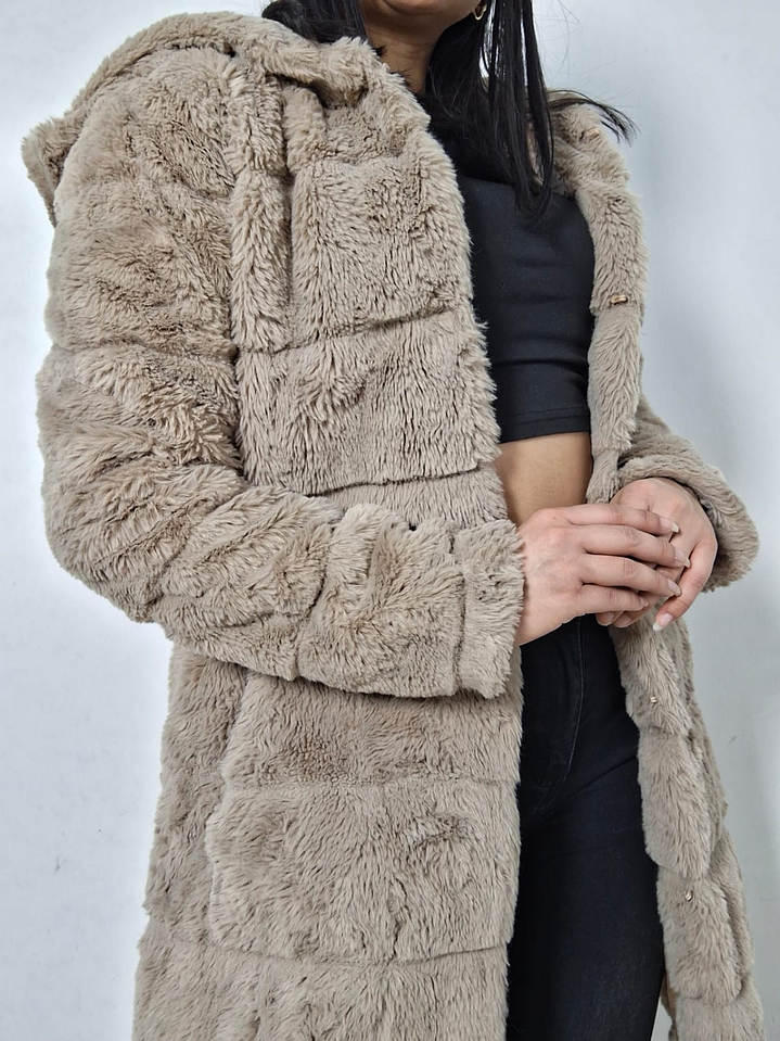 Abrigo eco piel beige con capucha TALLA S/M 5