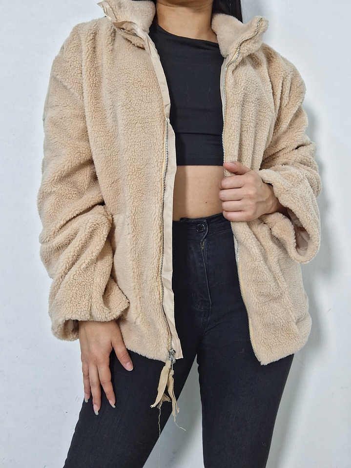 Abrigo eco piel beige tipo teddy TALLA ML 2