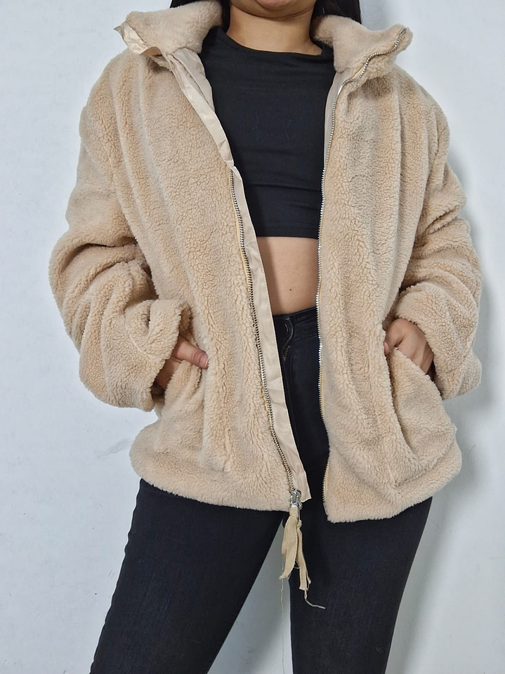 Abrigo eco piel beige tipo teddy TALLA ML 5