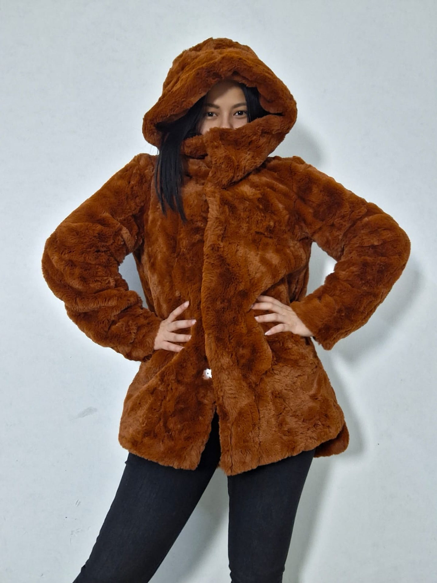 Abrigo eco piel The Outerwear caramelo con capucha TALLA SM 4