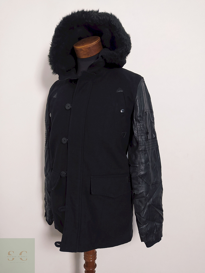 Chaqueta Brave Soul Negra con Capucha y Mangas en Simil Cuero – Talla M 7