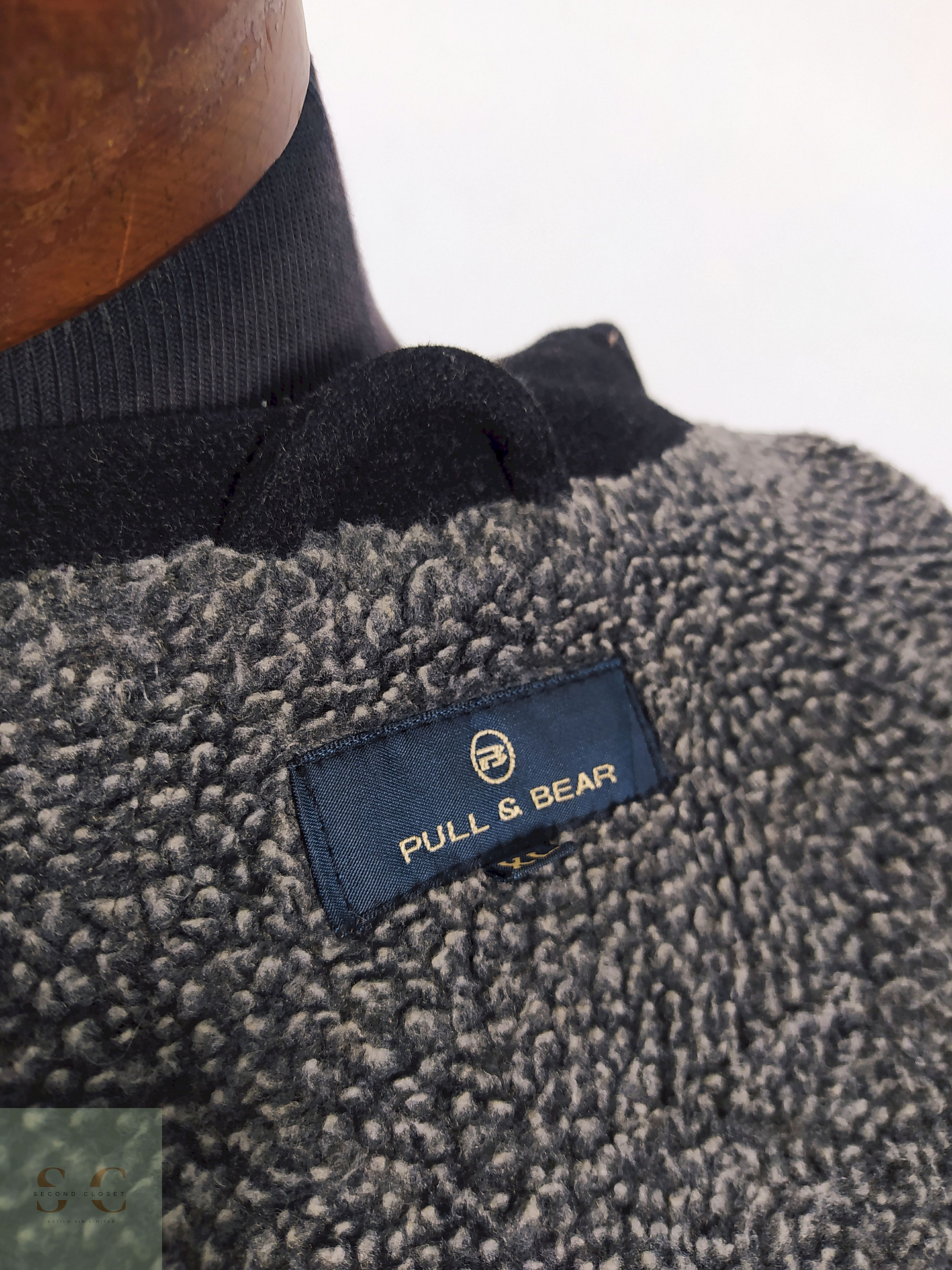 Chaquetón Pull & Bear Plomo Oscuro con Interior Abrigado – Talla XL 6