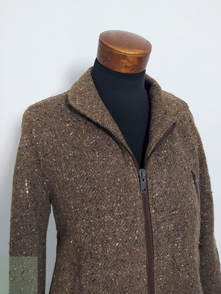 Chaqueta Lana Virgen Café con Forro Cuadrillé – Talla M 3