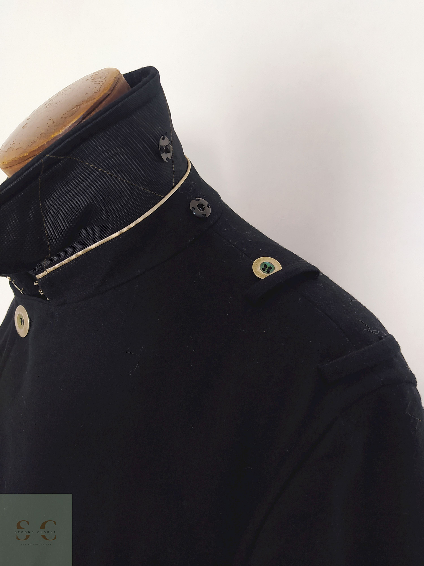 Abrigo Mc Neal Negro 70% lana y poliamida Talla M 5