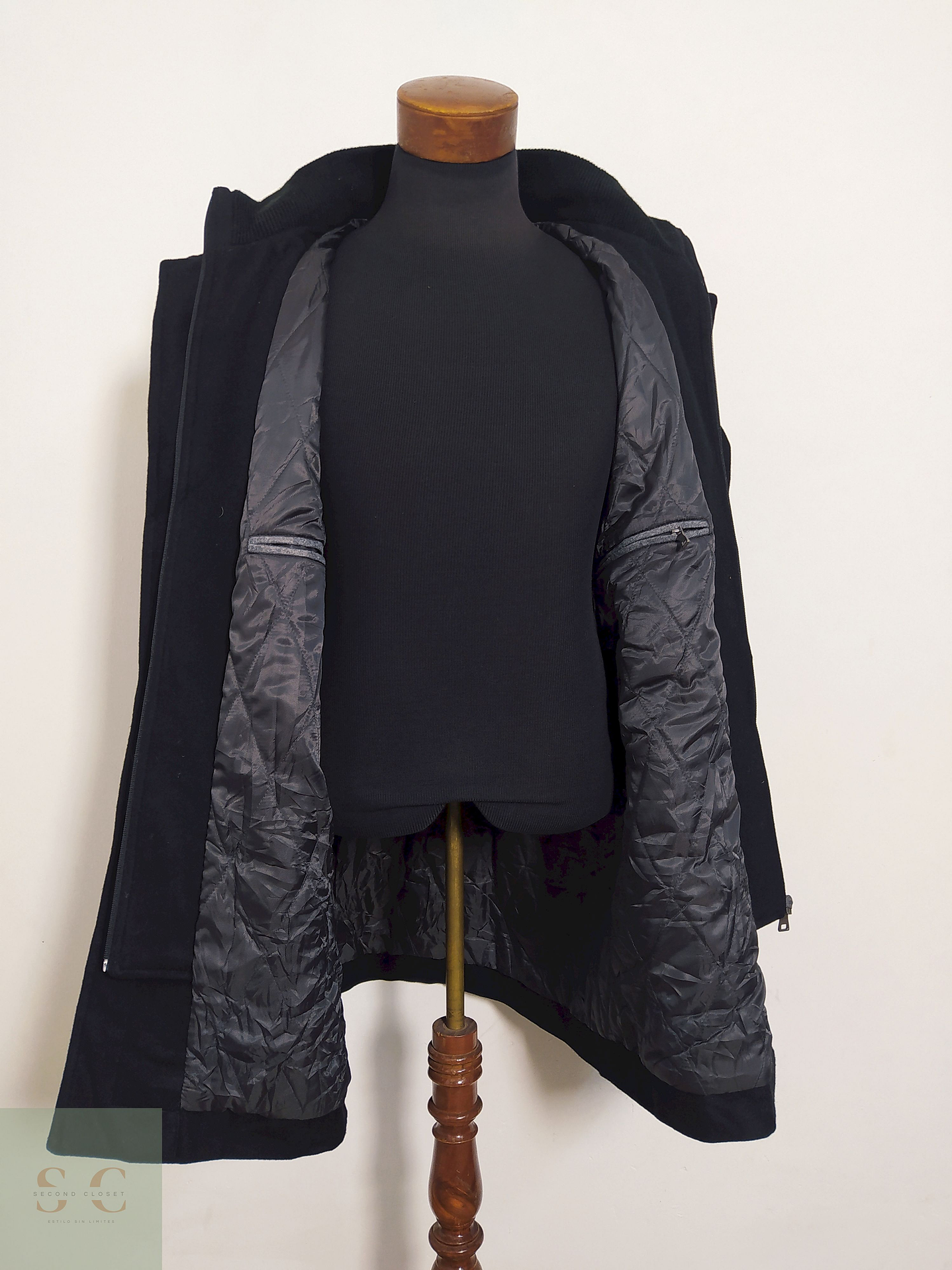 Abrigo Andrews James Negro 70% lana Talla XL 6