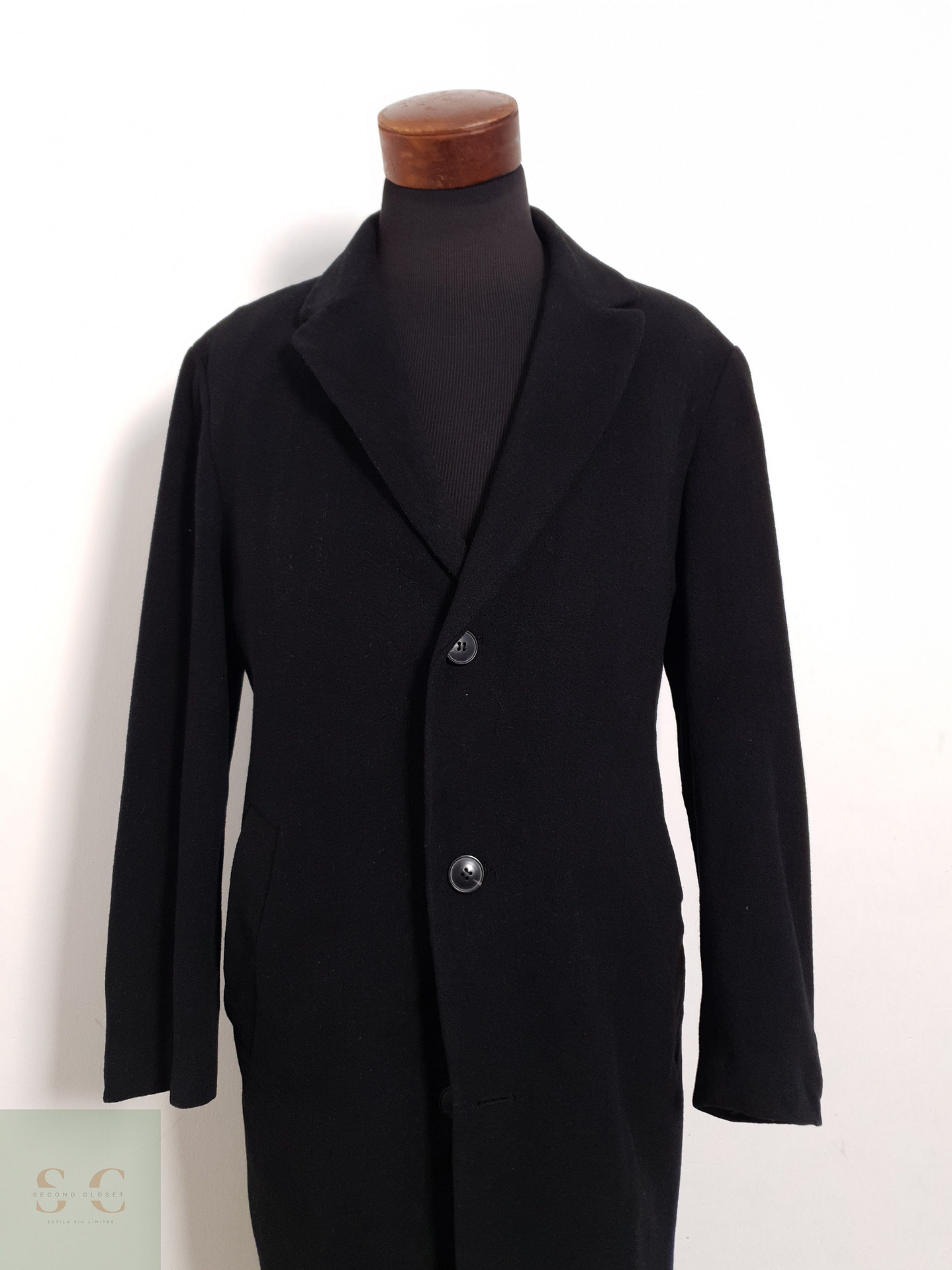 Abrigo Barisal Tres cuartos negro 70% lana virgen + 10% cashmere Talla ML 2