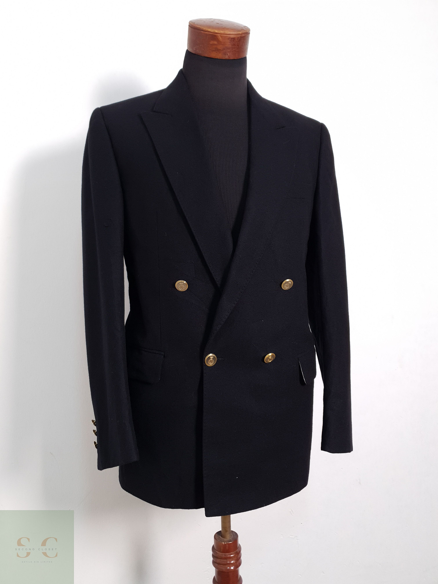 Blazer IGS Collection 100 lana virgen negro botones dorados Talla SM 3