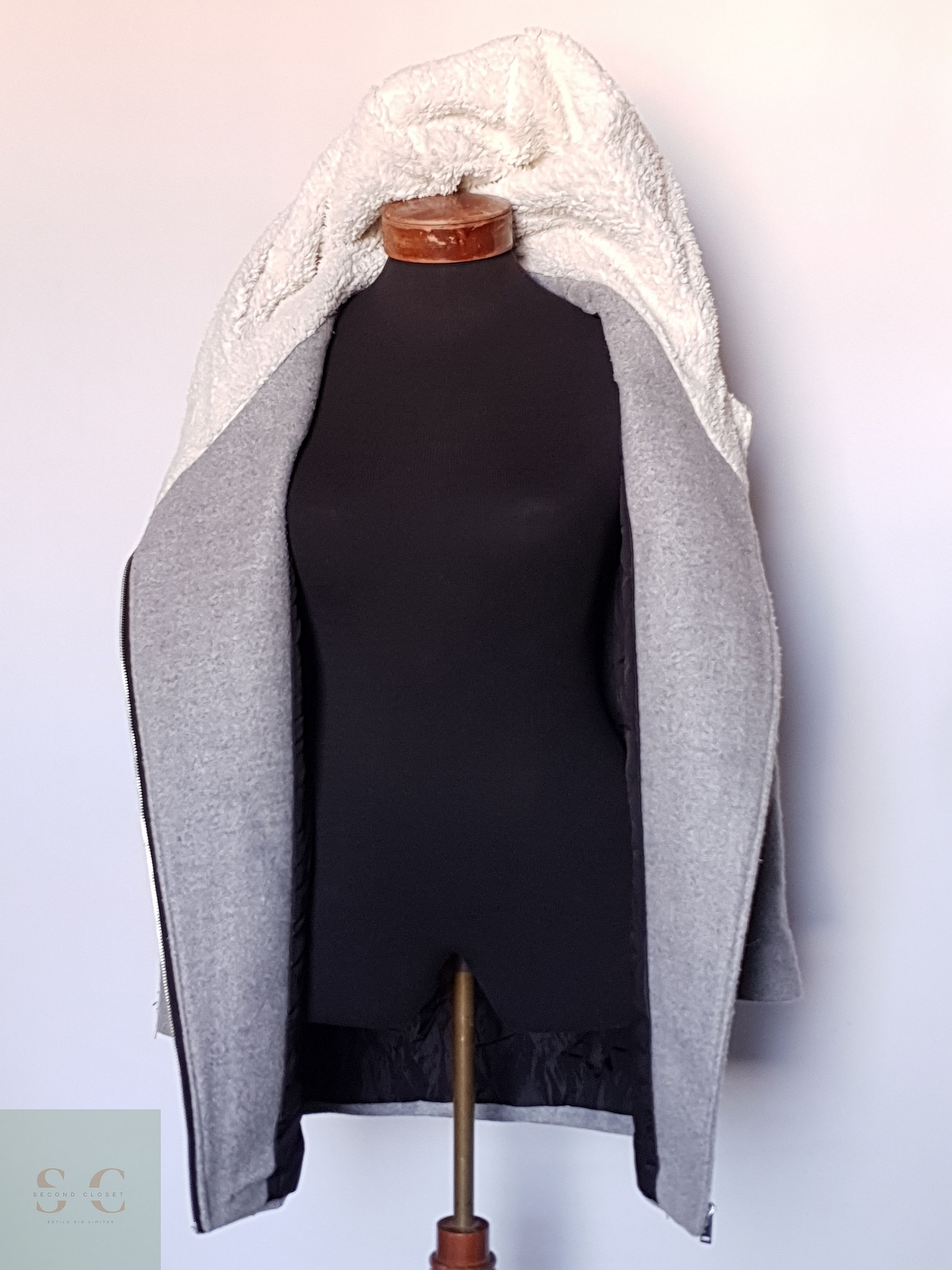 Abrigo mujer lana gris gorro cordero TALLA XS 3