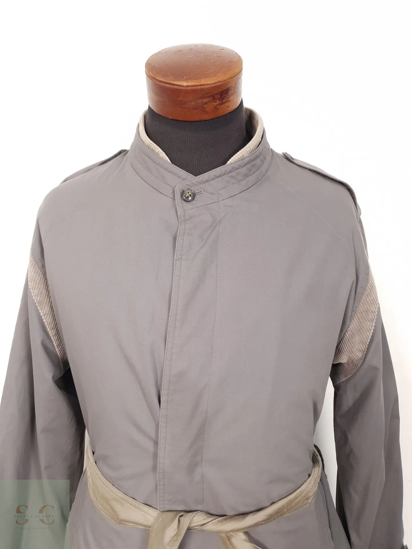 Gabardina Hombre Burberry Plomo - Talla M 4