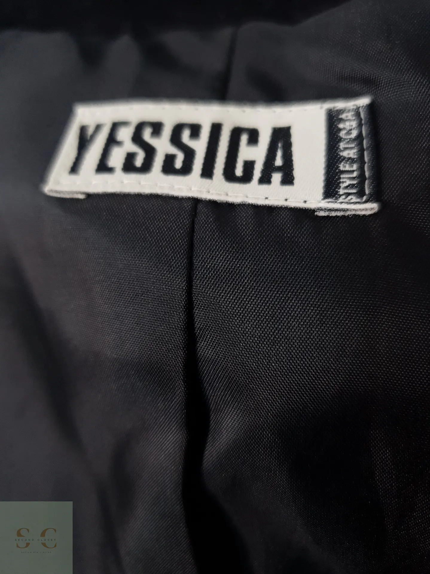 Abrigo Mujer Yessica Lana Virgen Negro Talla M 6