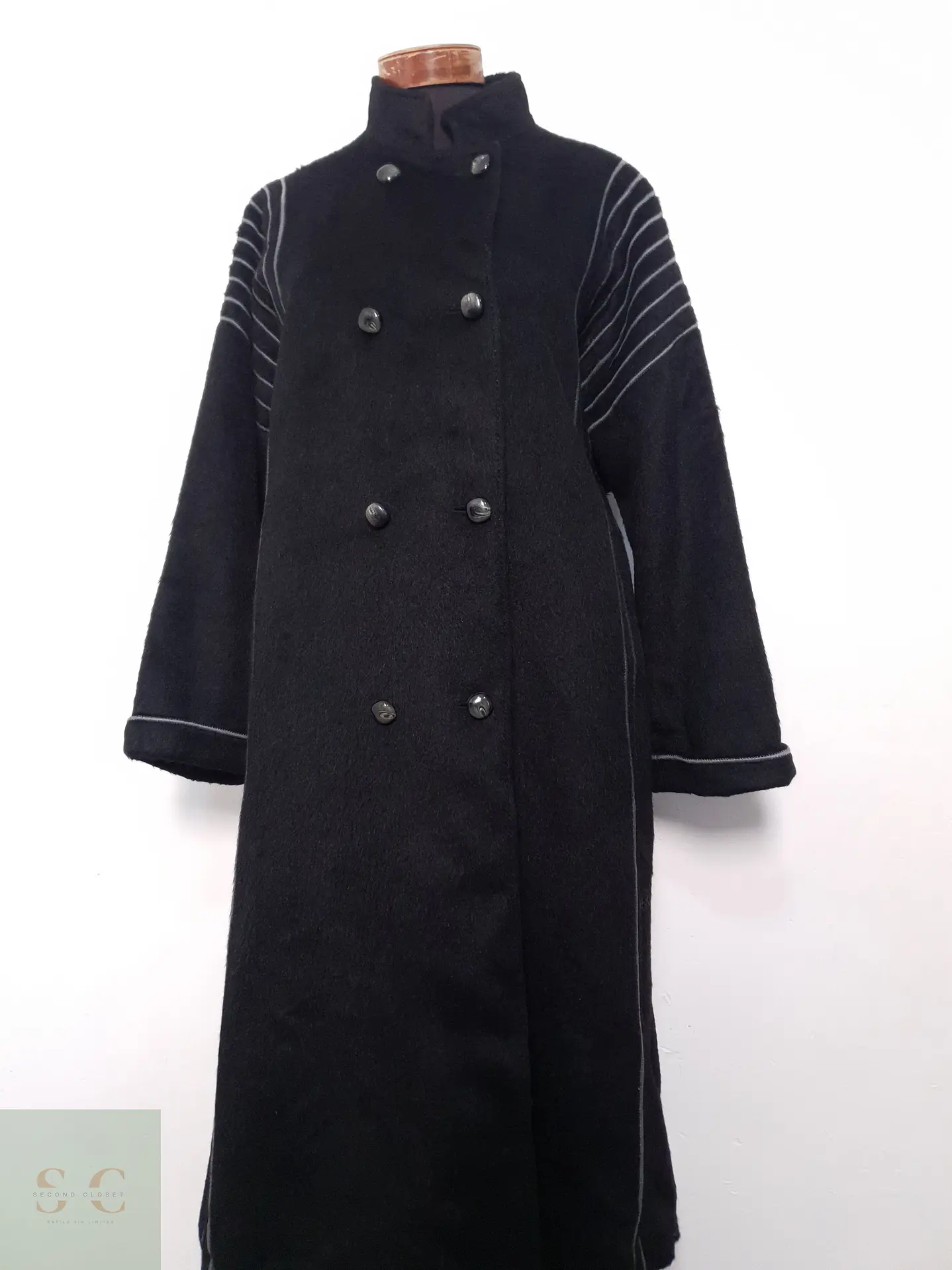 Abrigo Mujer Llama Negro Talla ML 2