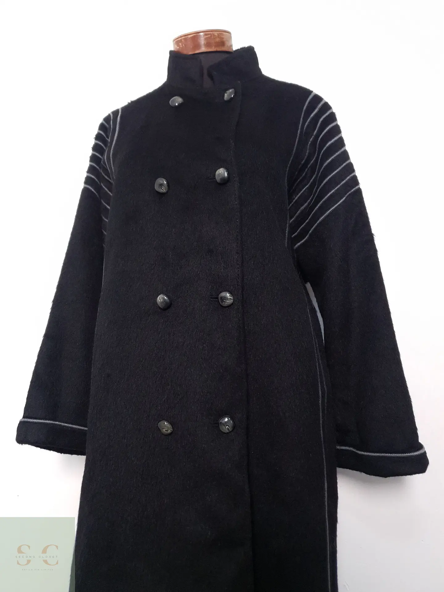 Abrigo Mujer Llama Negro Talla ML 7