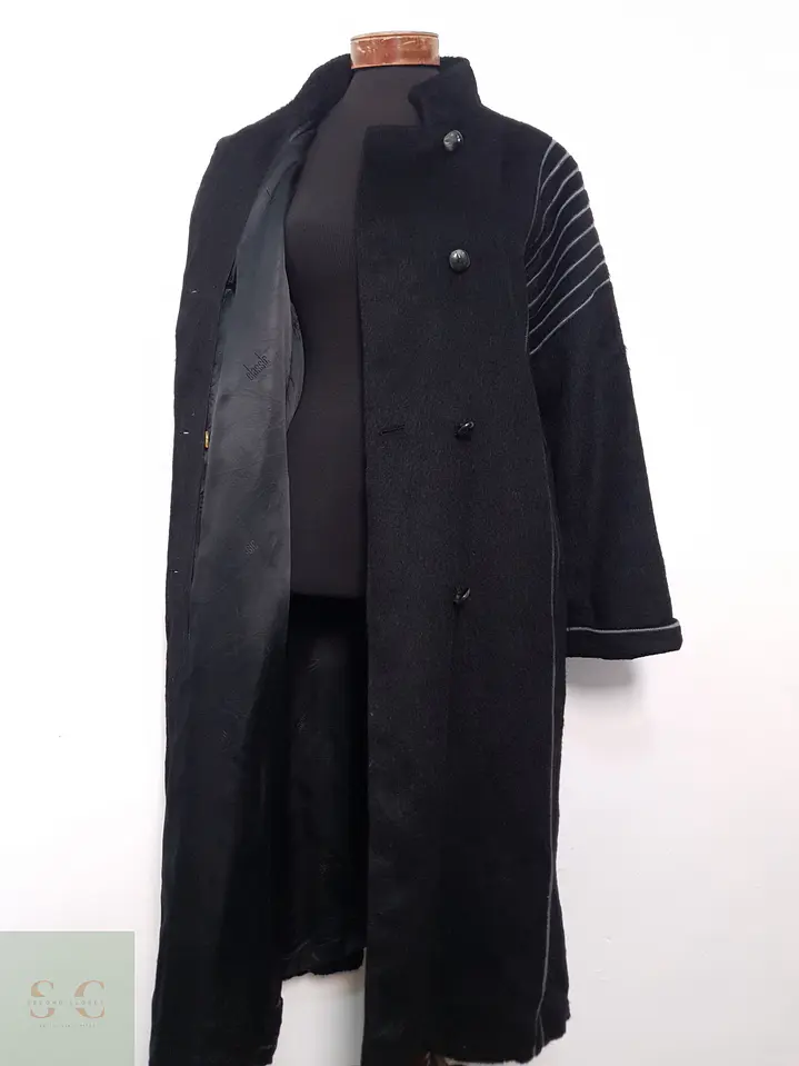 Abrigo Mujer Llama Negro Talla ML 14