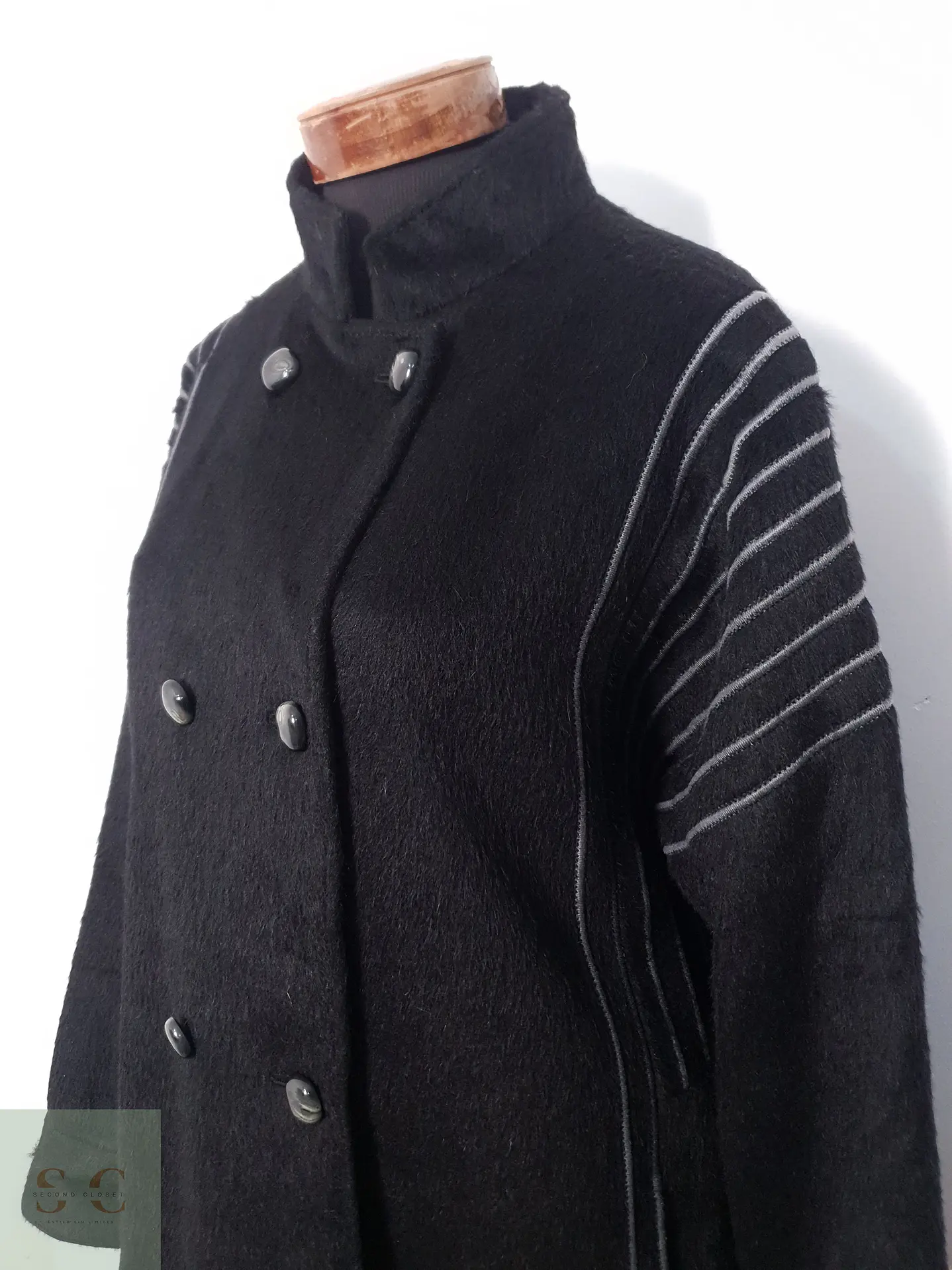 Abrigo Mujer Llama Negro Talla ML 15