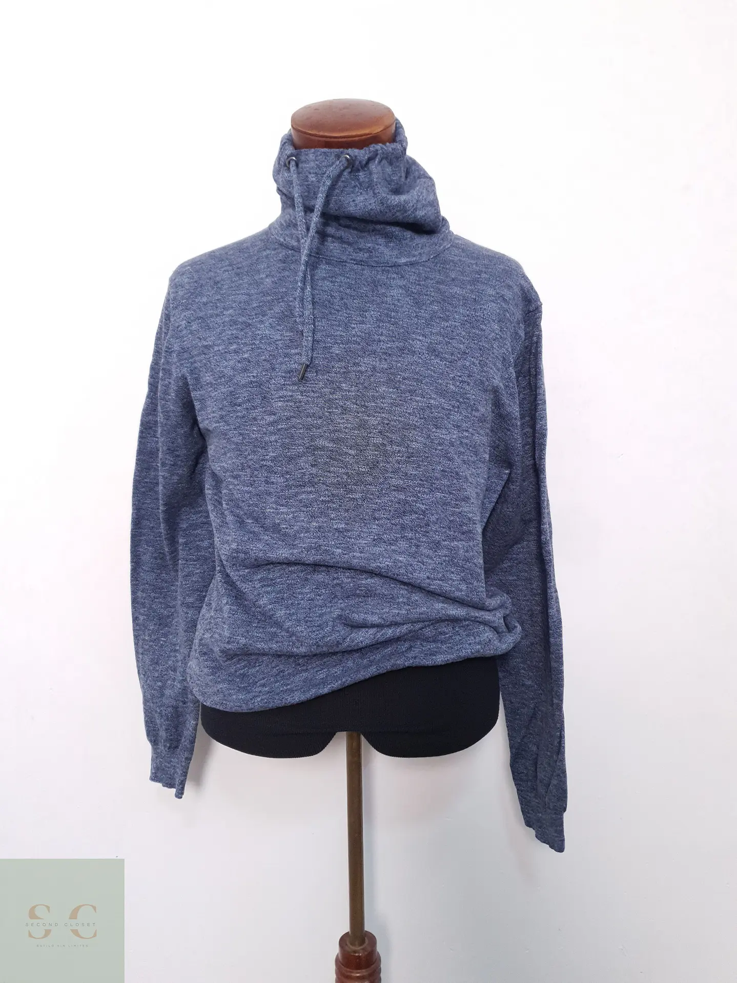 Suéter Hombre Vintage Gris Azulado Cuello Alto Talla L-XL 1